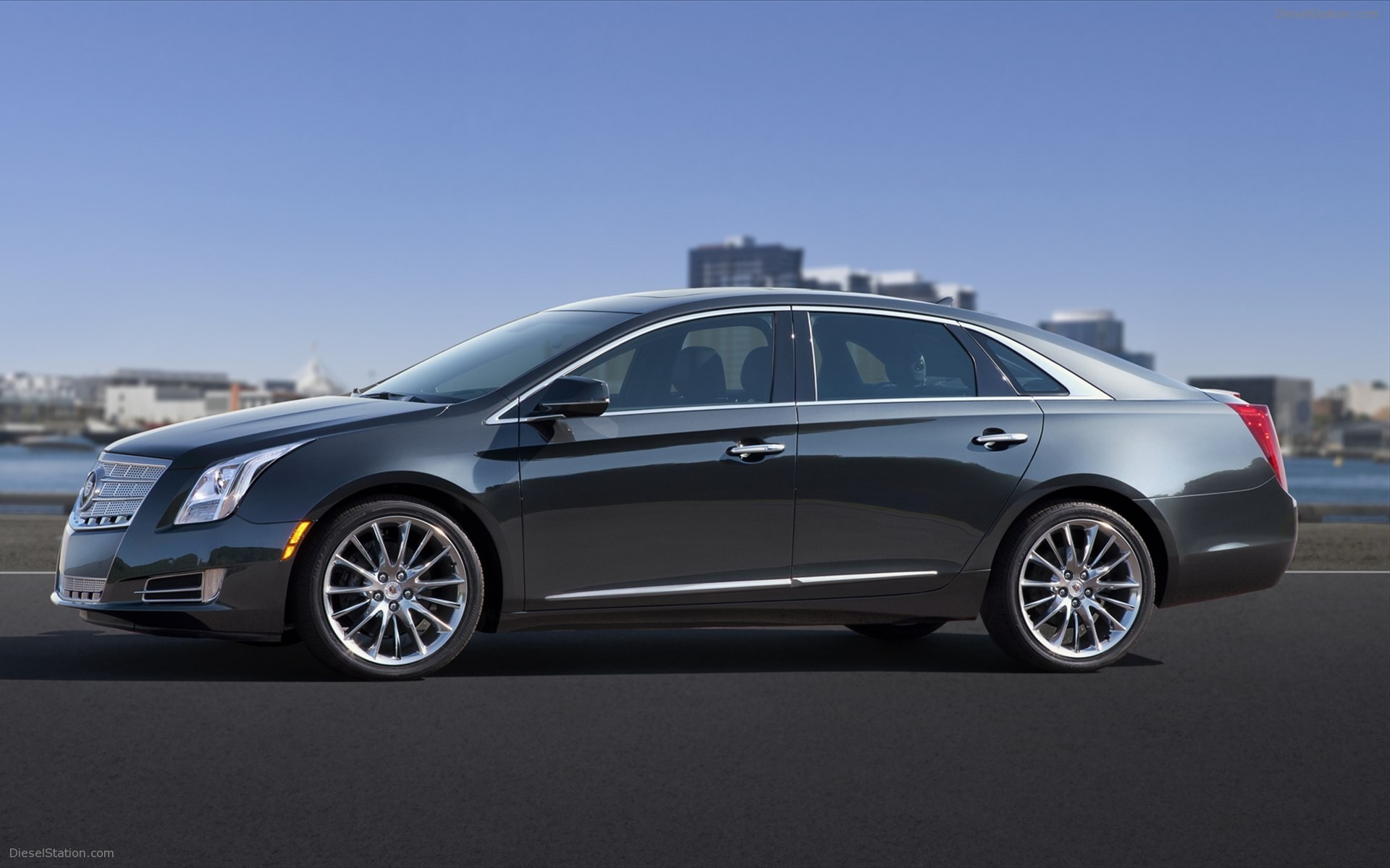 Cadillac XTS 2013