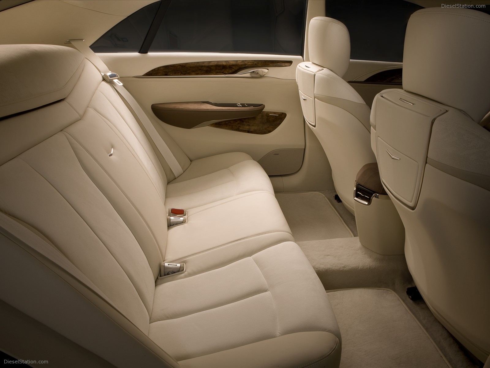 Cadillac XTS Platinum Concept