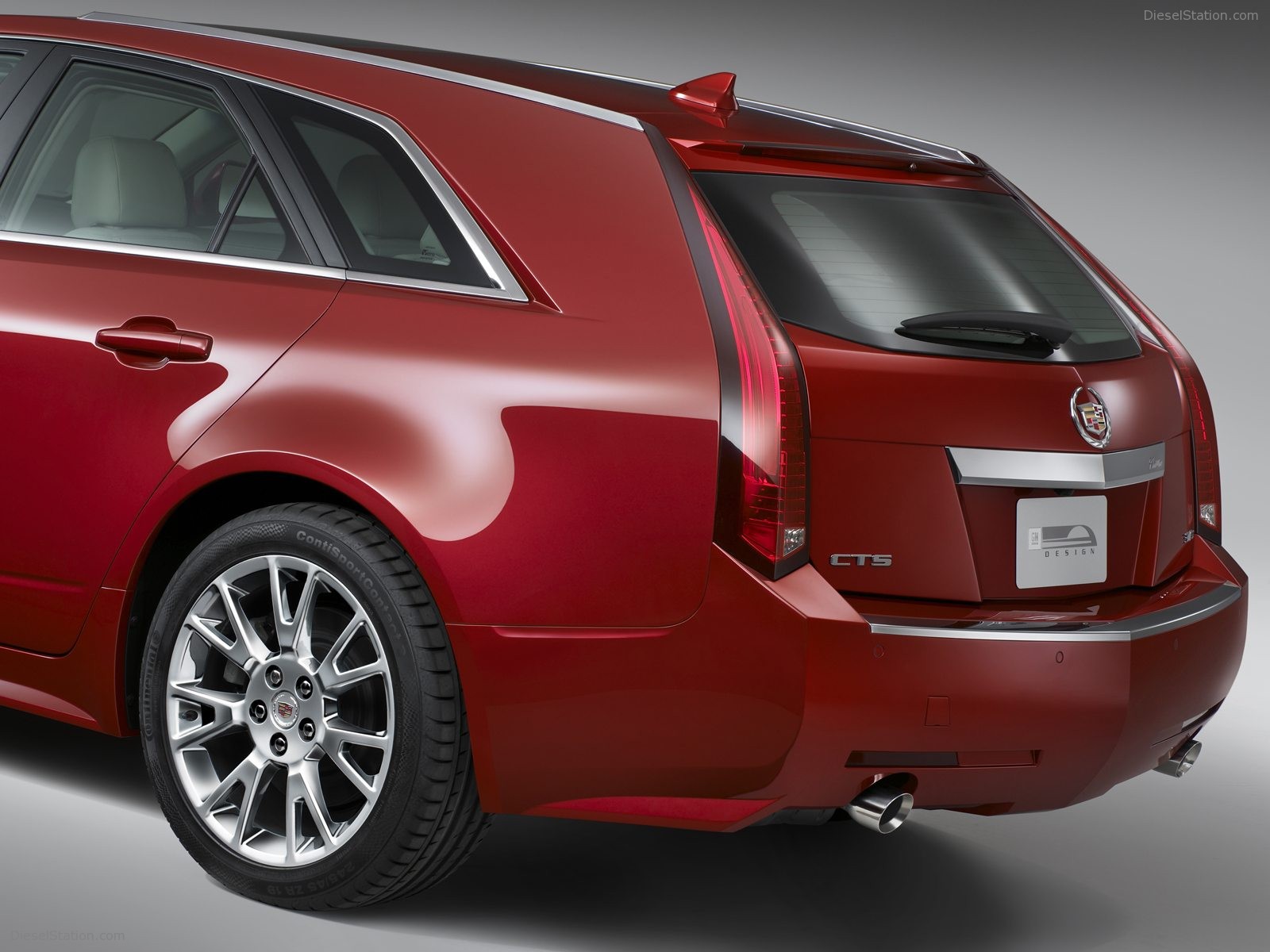 Cadillac CTS Sport Wagon 2010