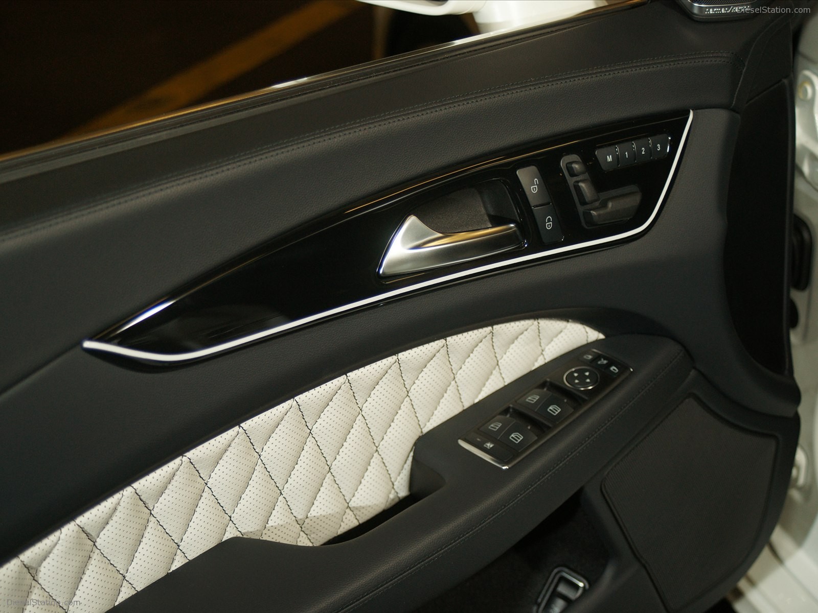 Carlsson Mercedes-Benz CLS Model 2011