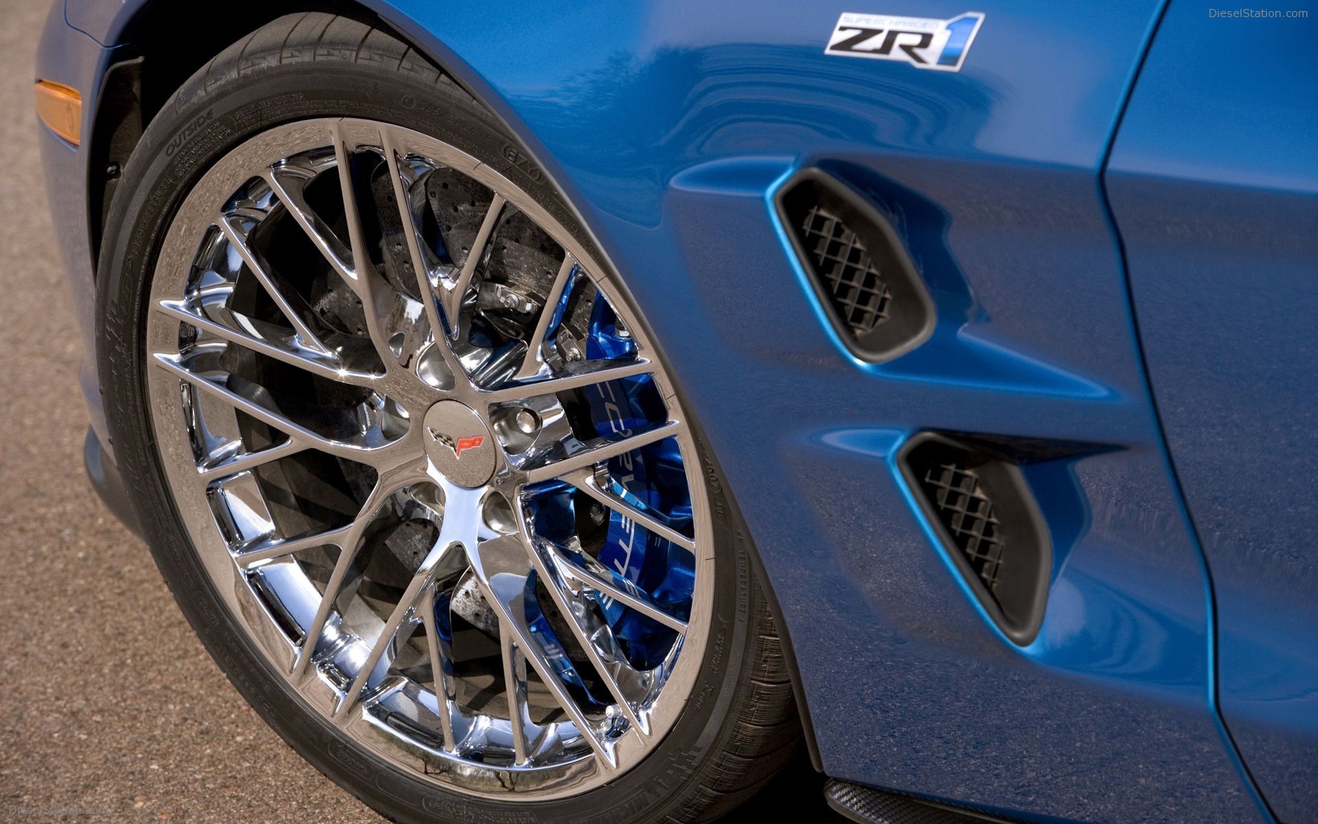 2009 Corvette ZR1 Pictures
