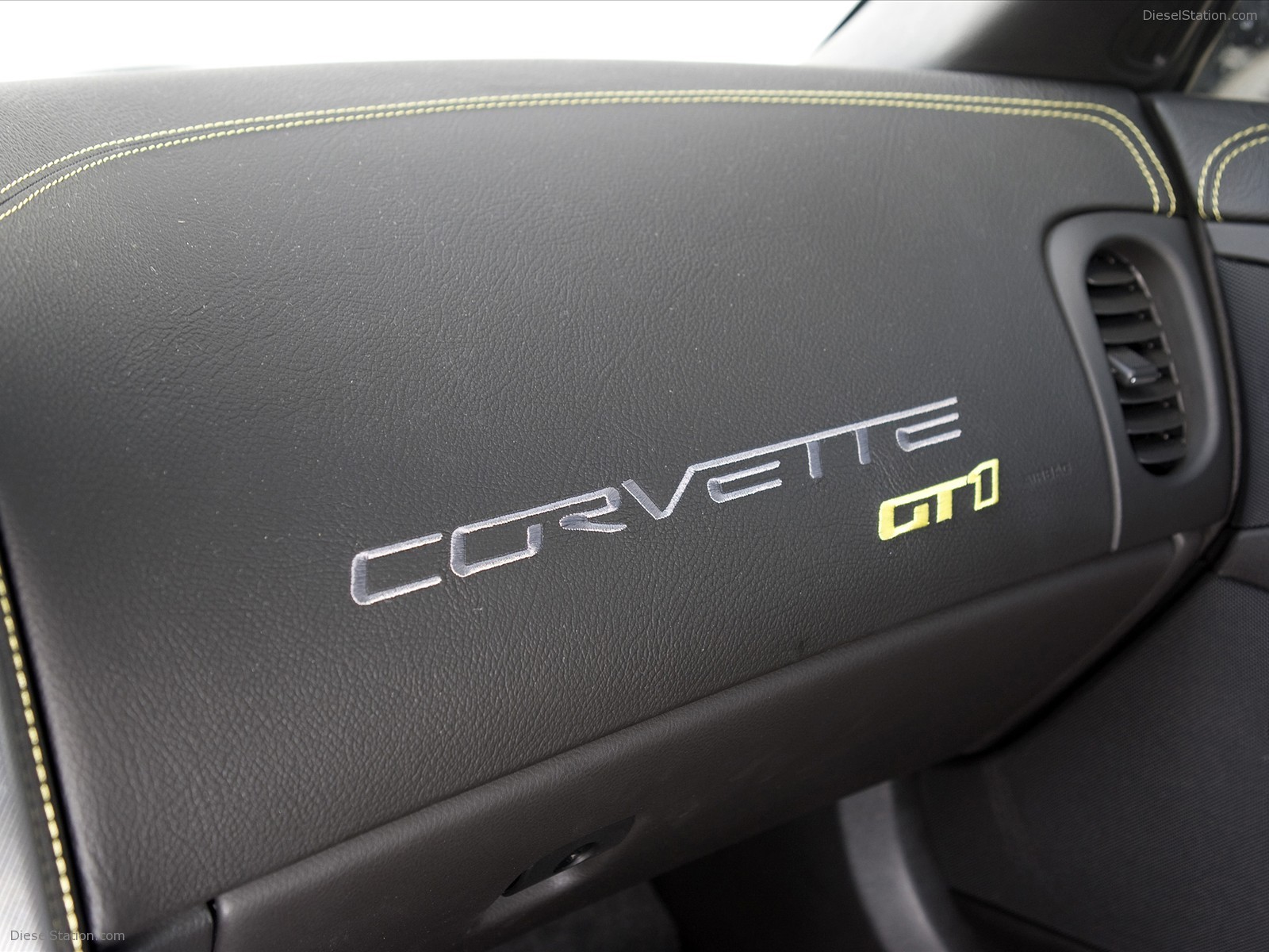 2009 Chevrolet Corvette GT1 Championship Edition 2009 Chevrolet Corvette GT1 Championship Edition