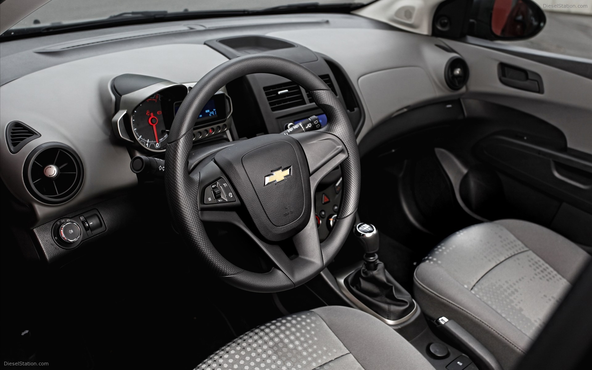 Chevrolet Aveo HB5 2012