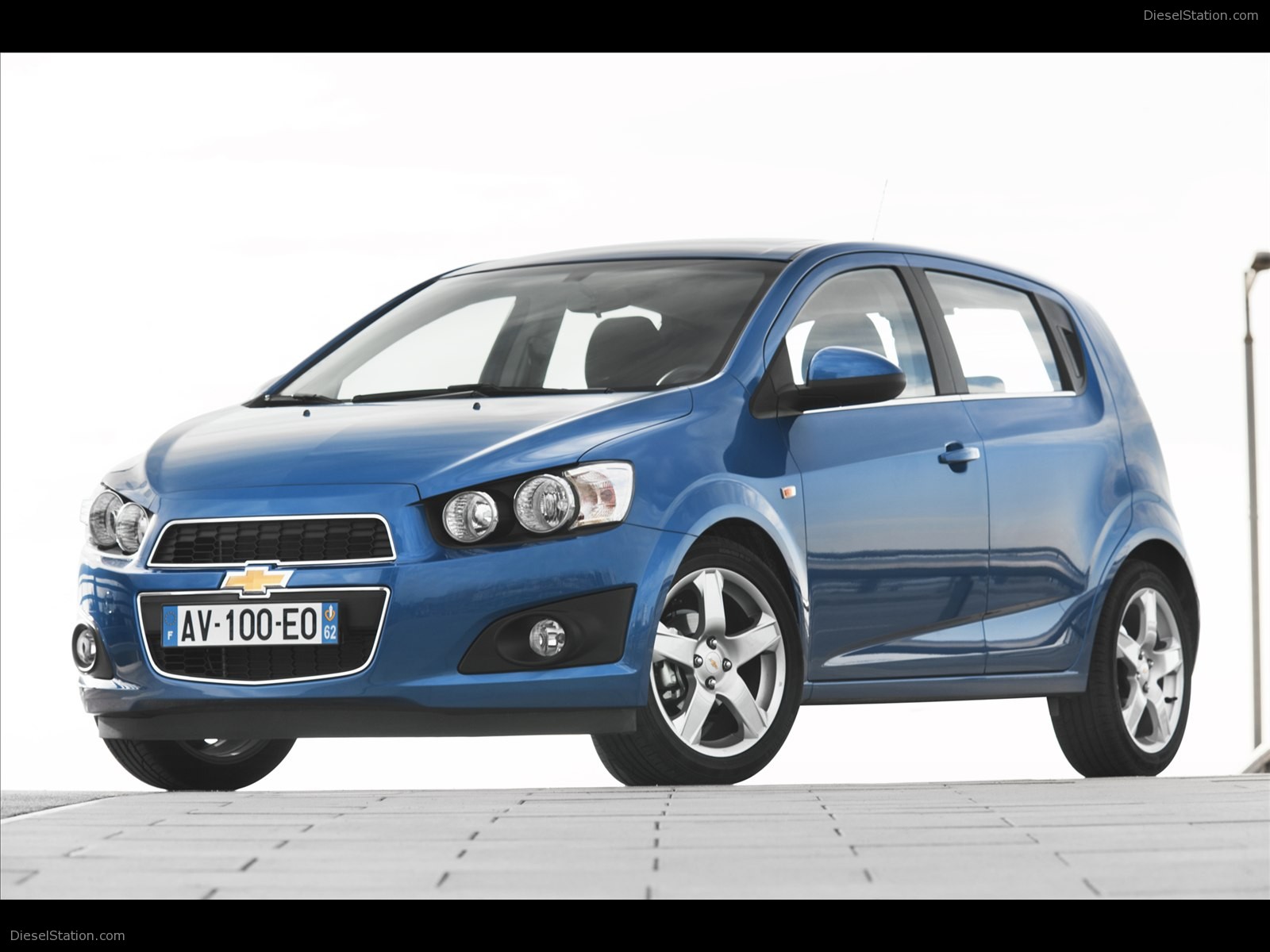 Chevrolet Aveo Hatchback 2011