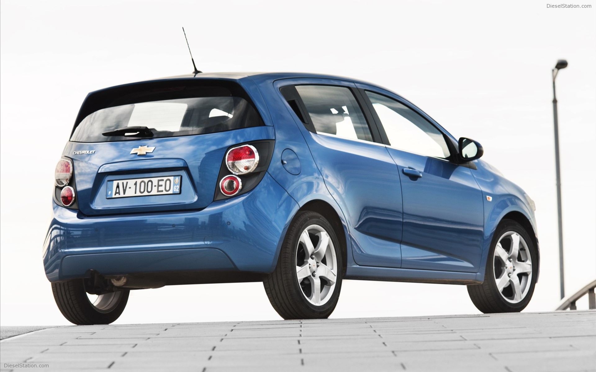 Chevrolet Aveo Hatchback 2011