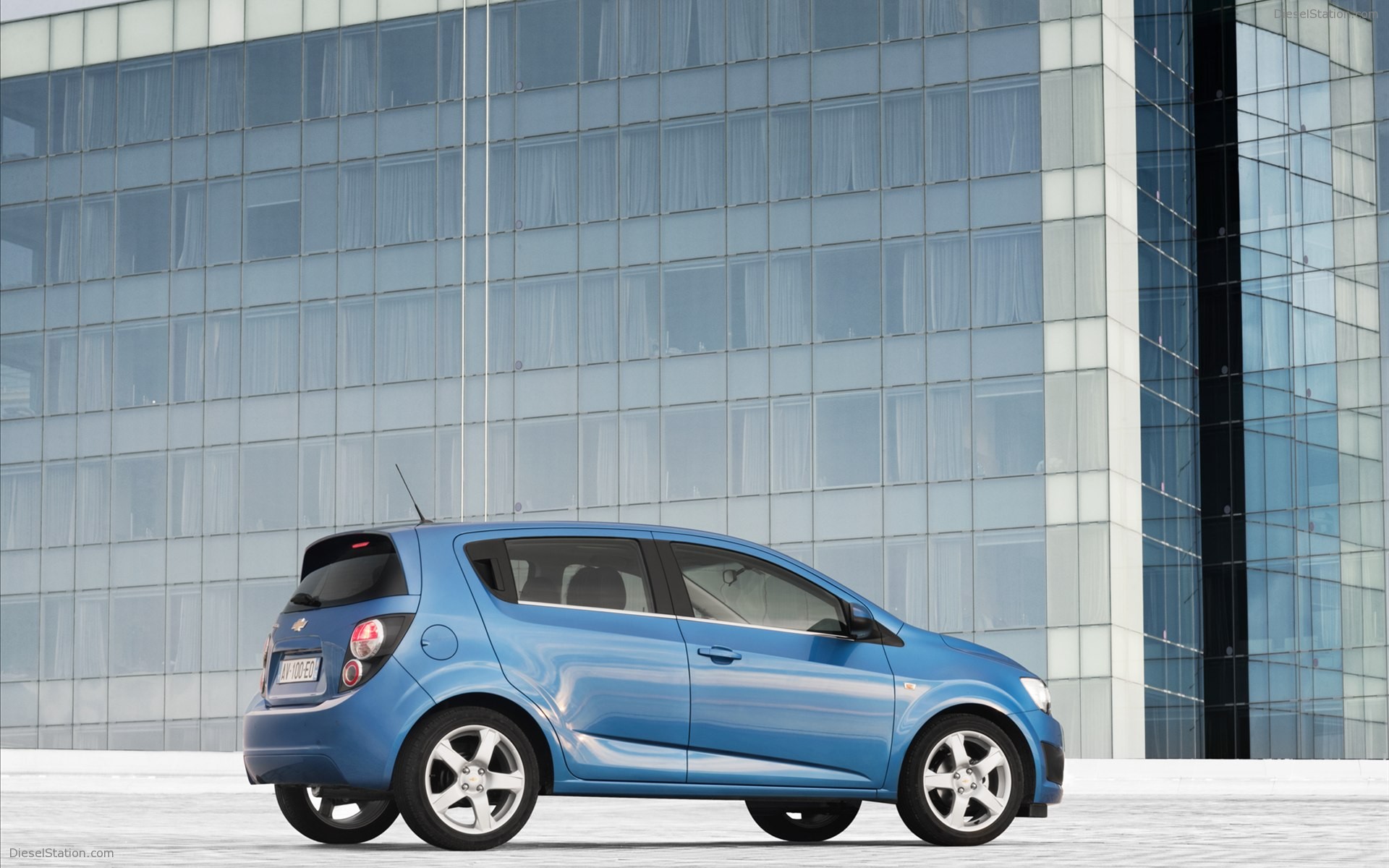 Chevrolet Aveo Hatchback 2011