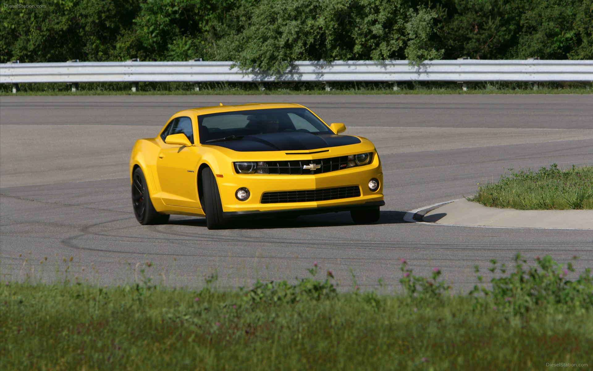 Chevrolet Camaro 1LE 2013