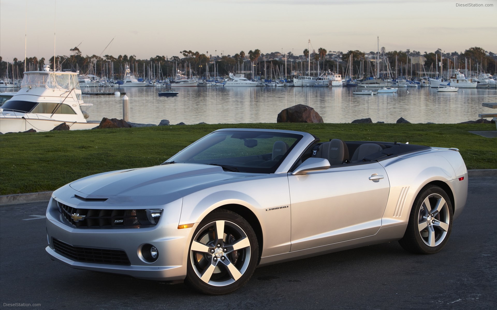 Chevrolet Camaro Convertible 2011