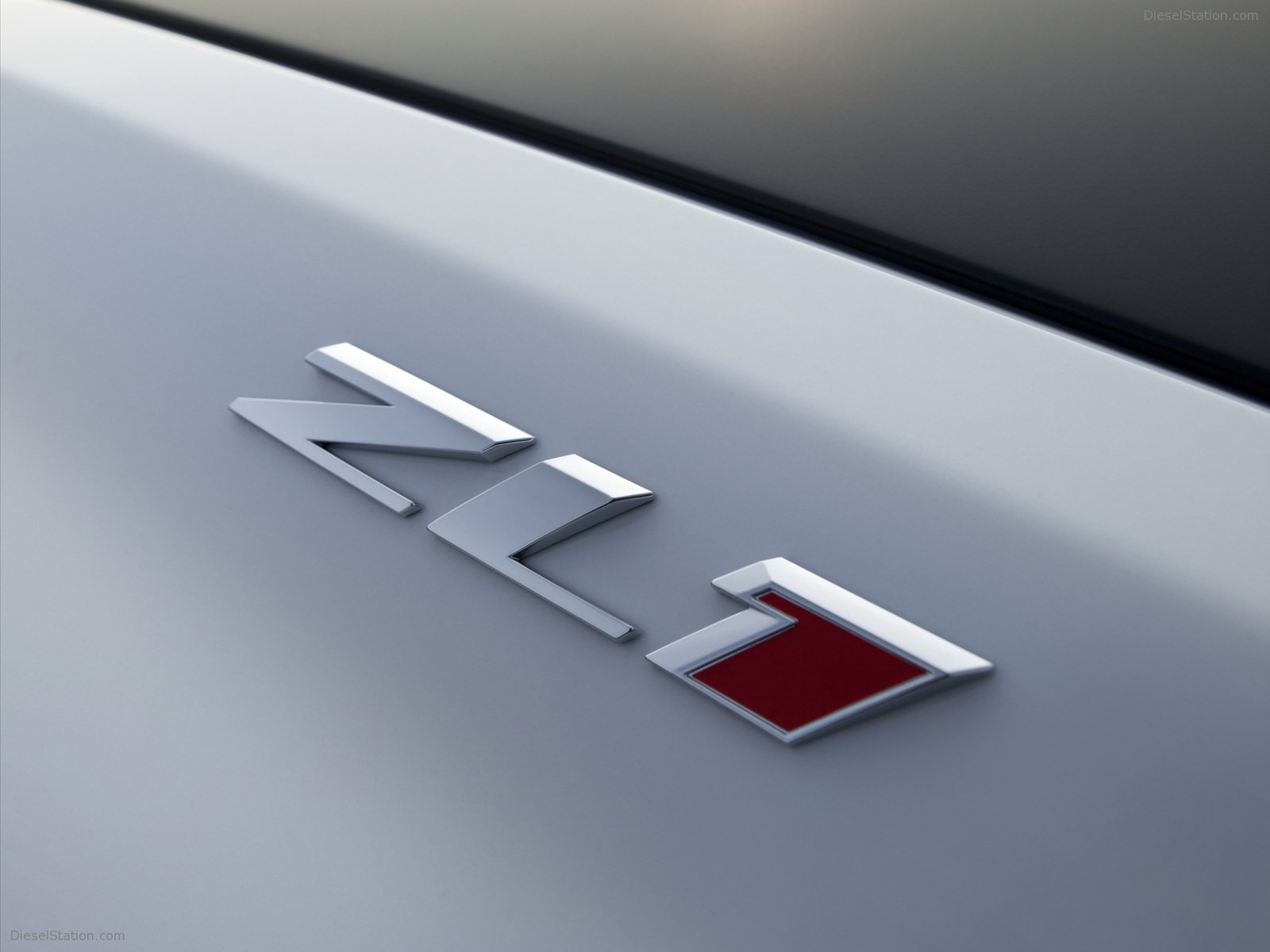 Chevrolet Camaro ZL1 2012