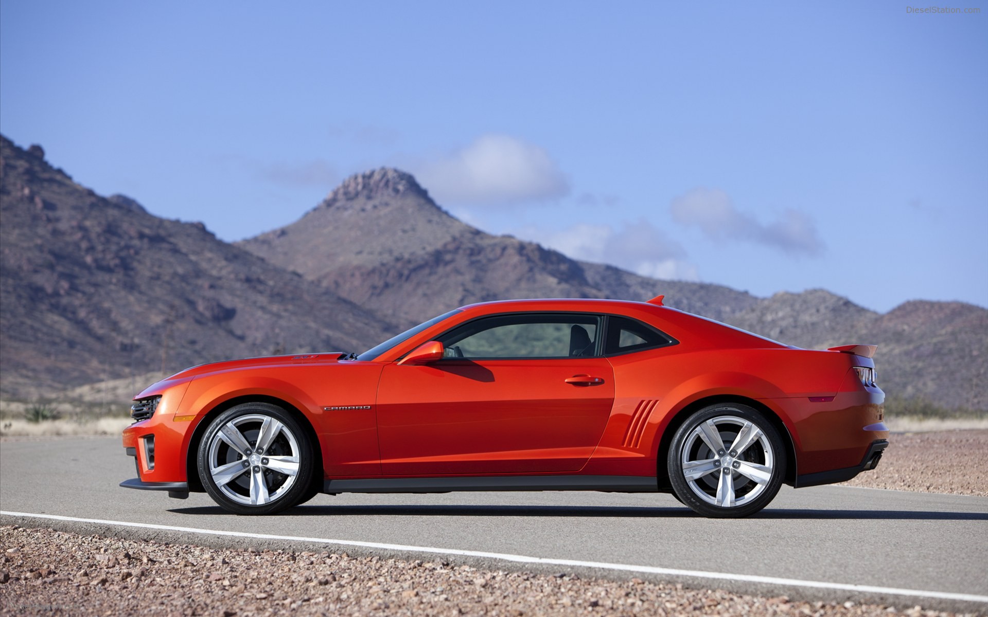 Chevrolet Camaro ZL1 2012