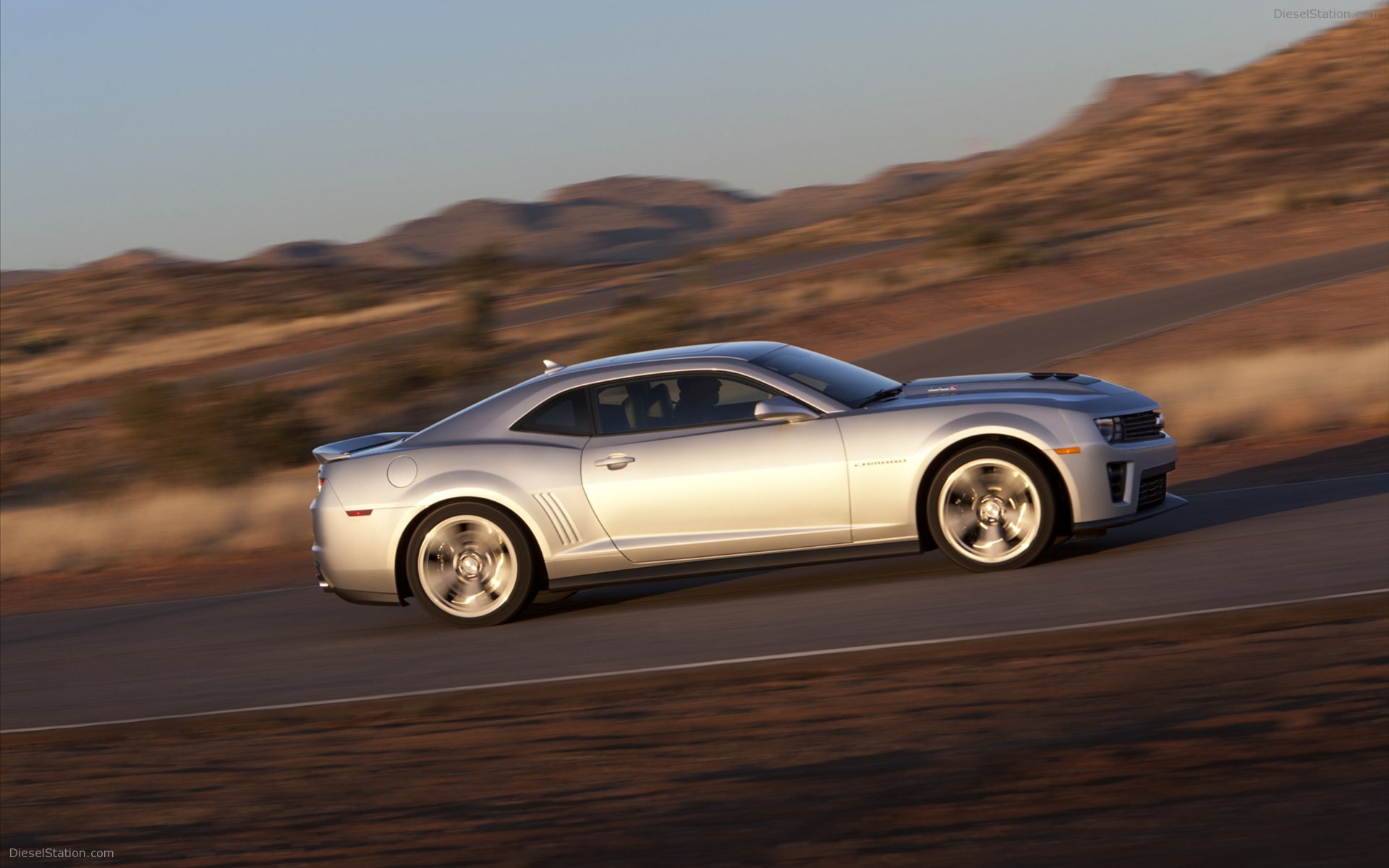 Chevrolet Camaro ZL1 2012
