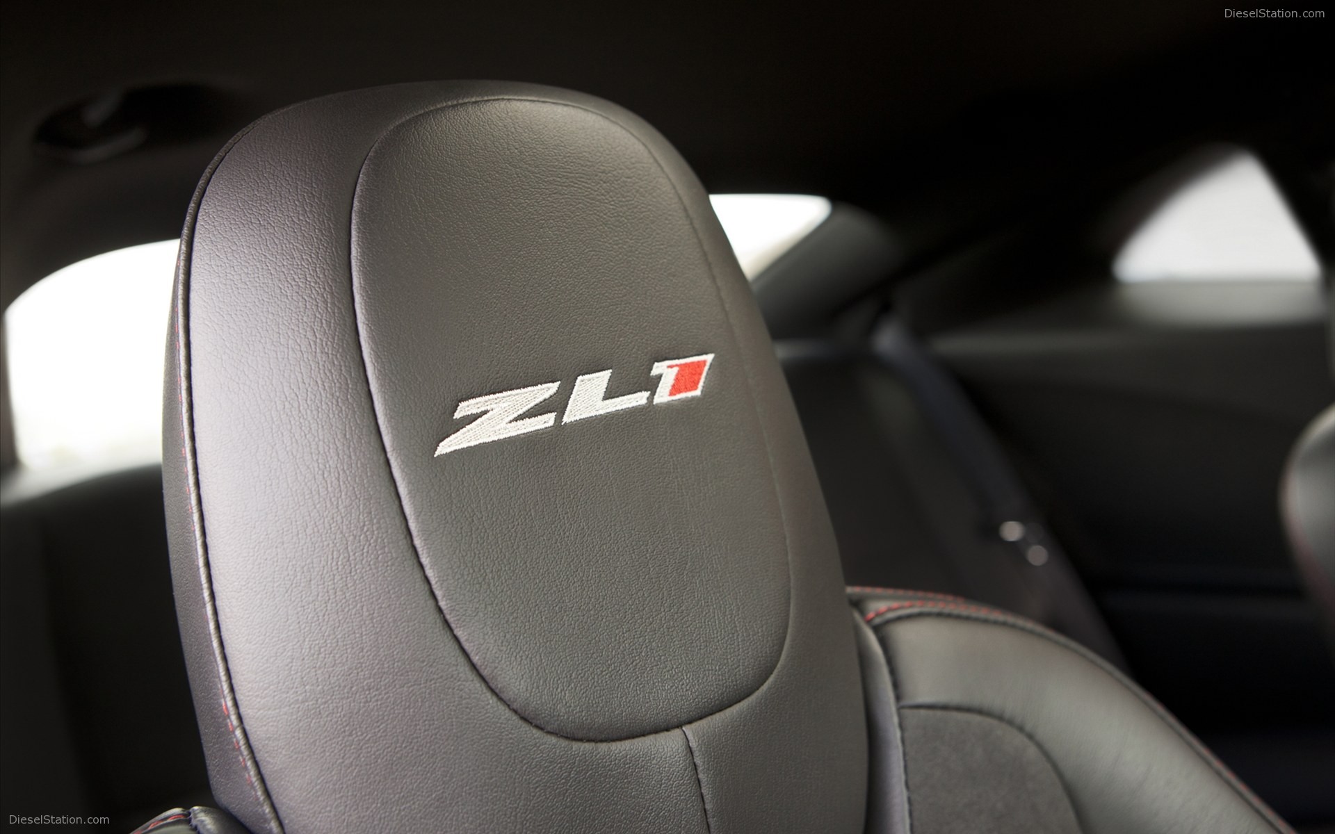 Chevrolet Camaro ZL1 2012