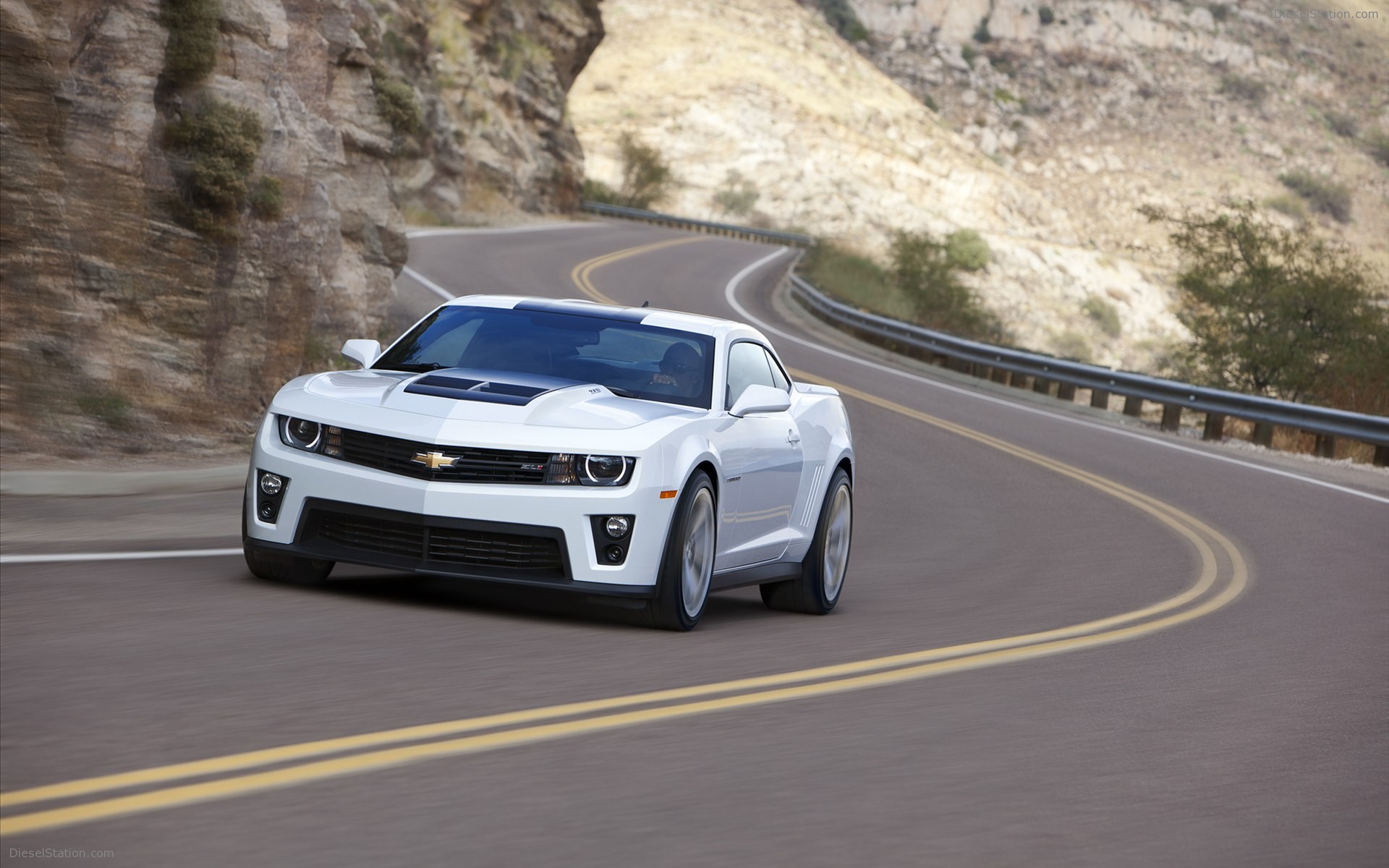 Chevrolet Camaro ZL1 2012