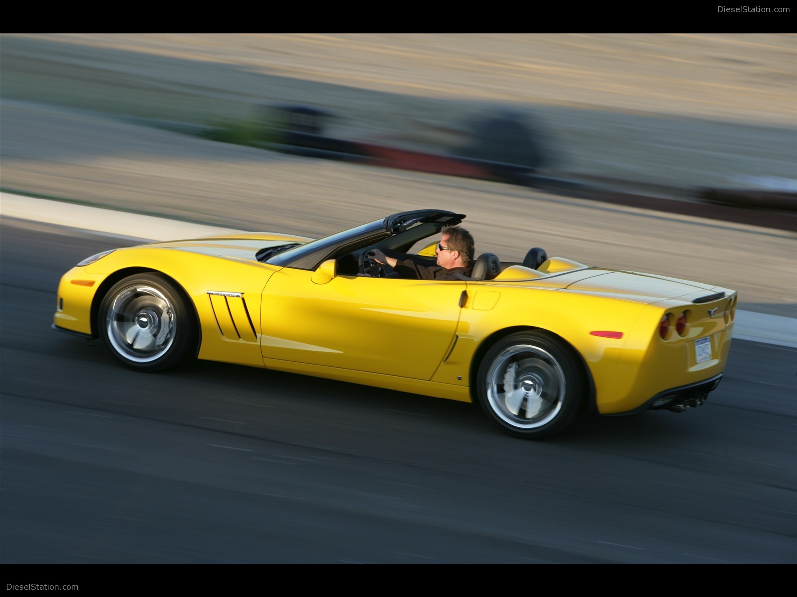 More Pics : 2010 Chevrolet Corvette Grand Sport