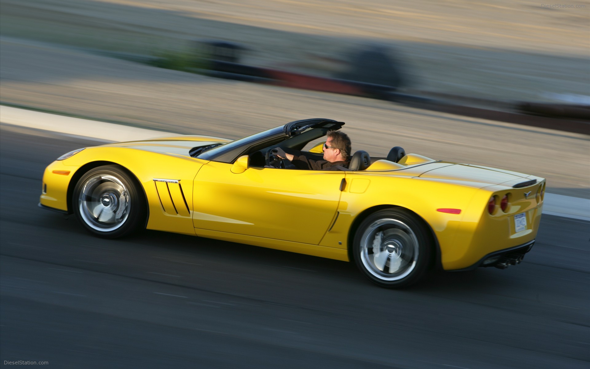 More Pics : 2010 Chevrolet Corvette Grand Sport