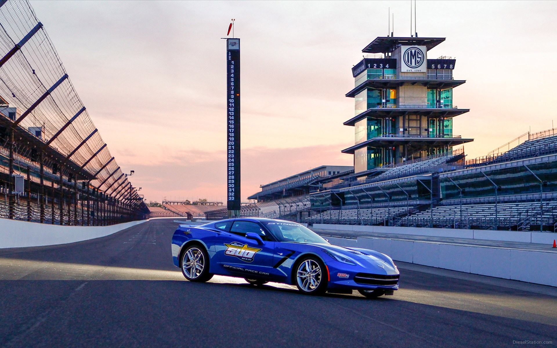 Chevrolet Corvette Stingray Indy 500 Pace Car 2014