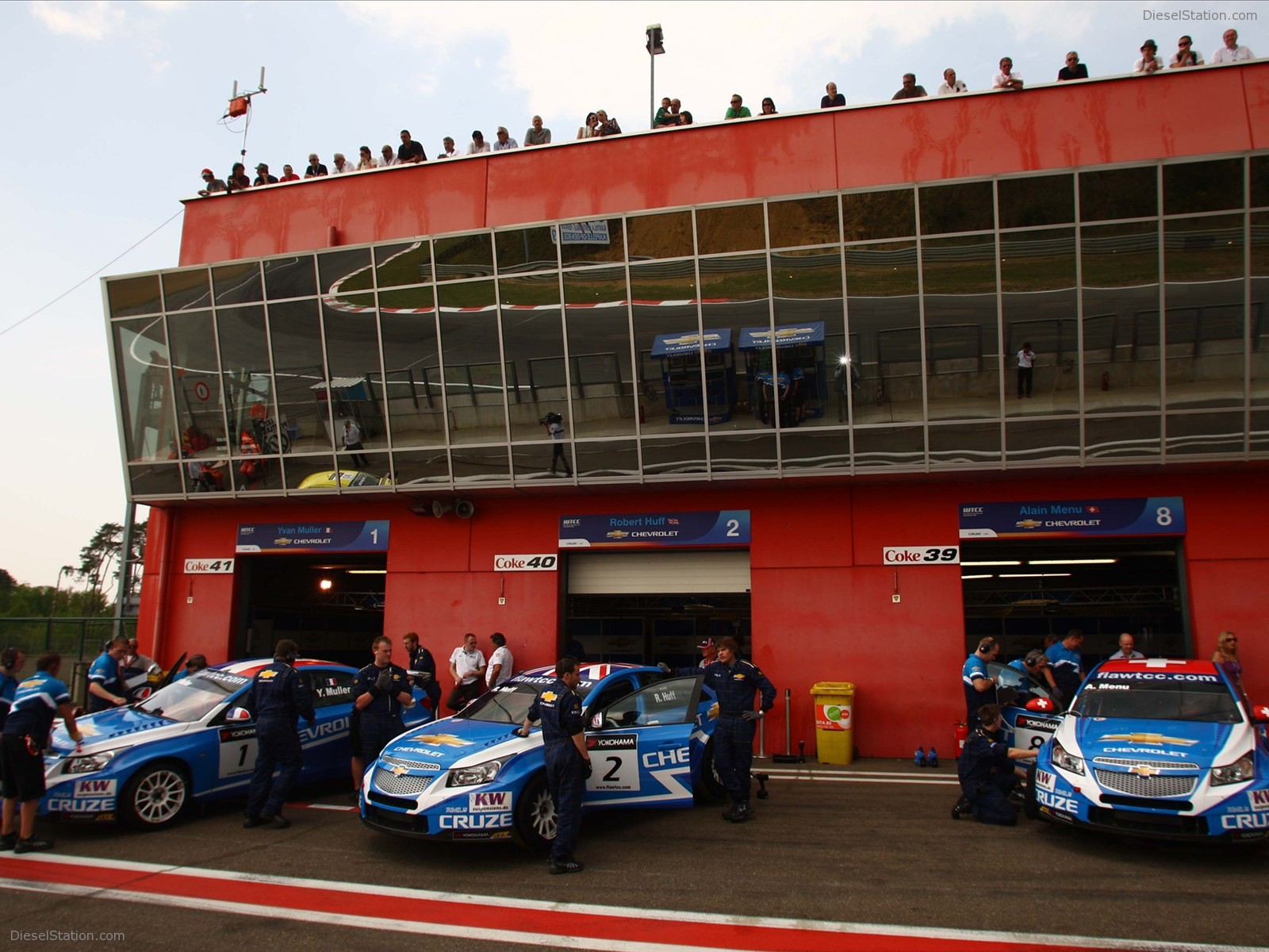 Chevrolet Cruze Shines In Belgium 2011