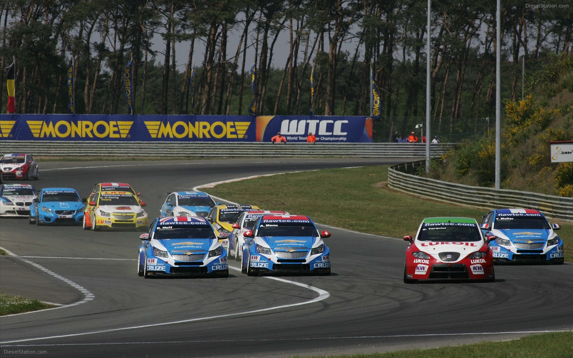 Chevrolet Cruze Shines In Belgium 2011