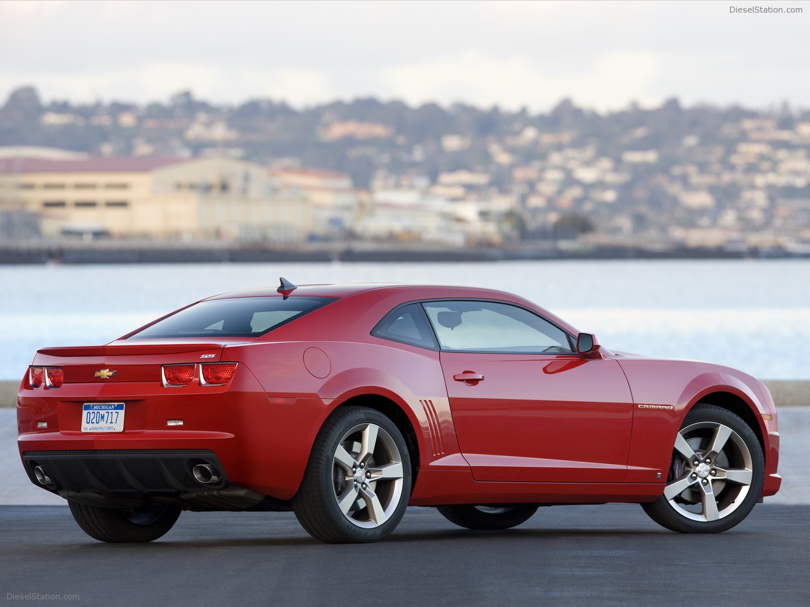 More Pics : 2010 Chevrolet Camaro SS