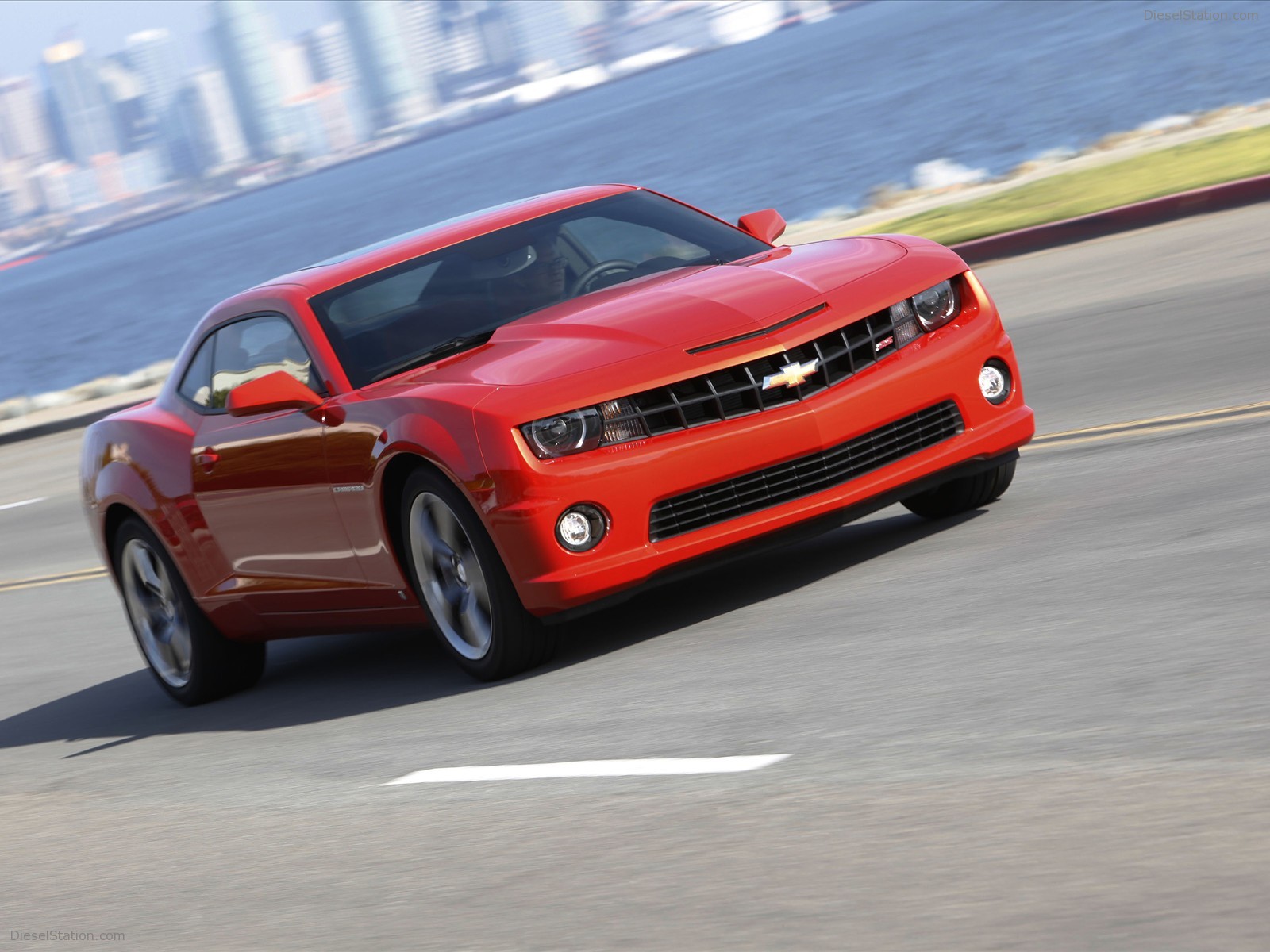 More Pics : 2010 Chevrolet Camaro SS