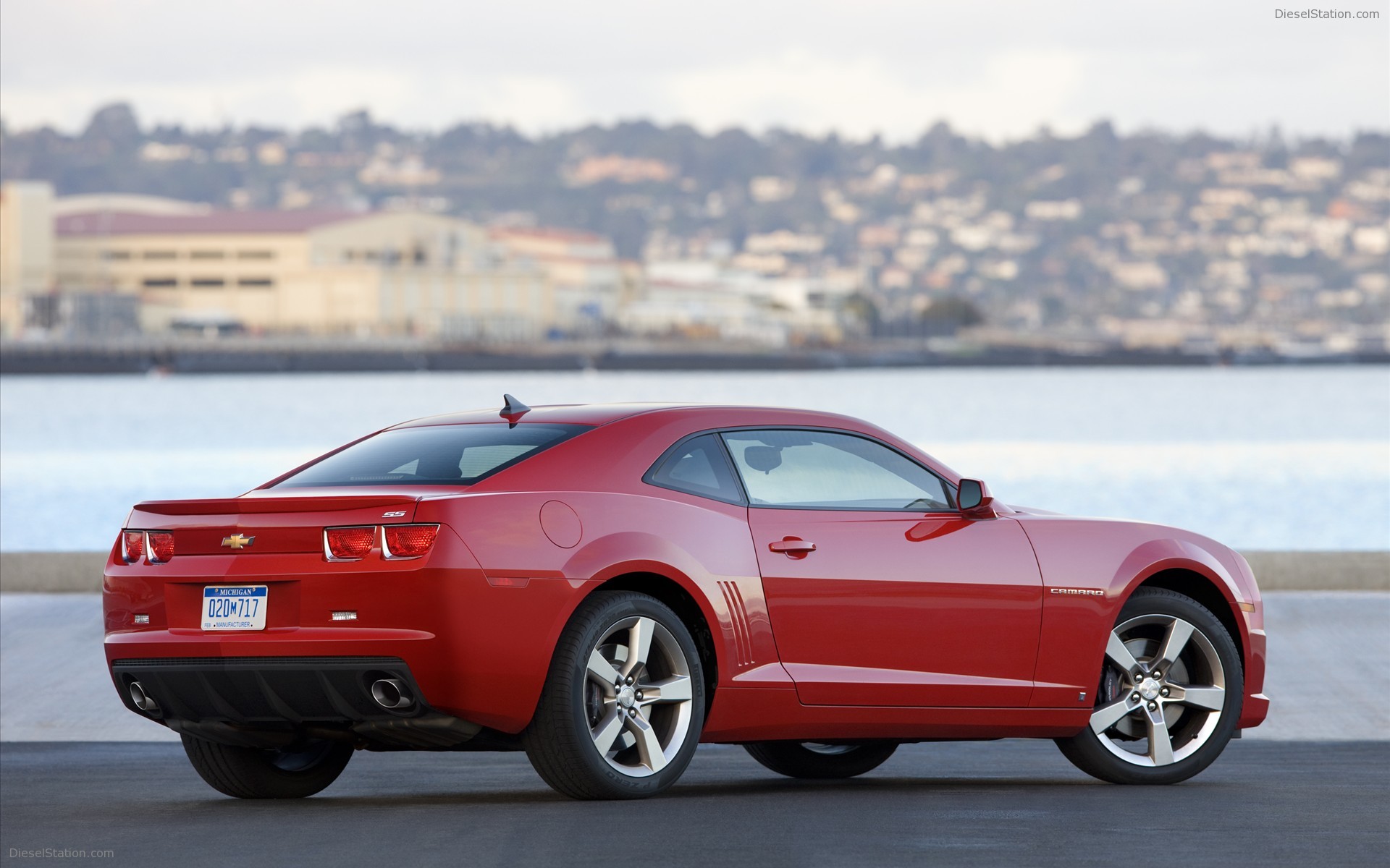 More Pics : 2010 Chevrolet Camaro SS
