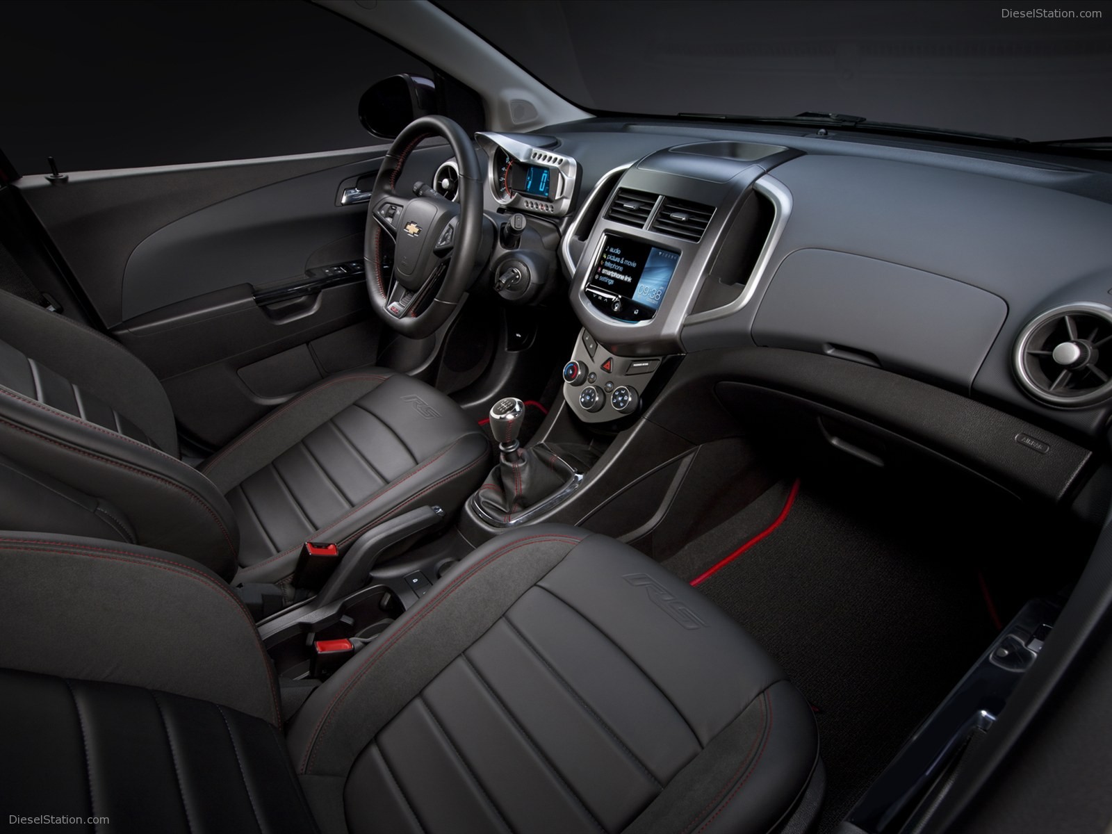 Chevrolet Sonic RS 2013