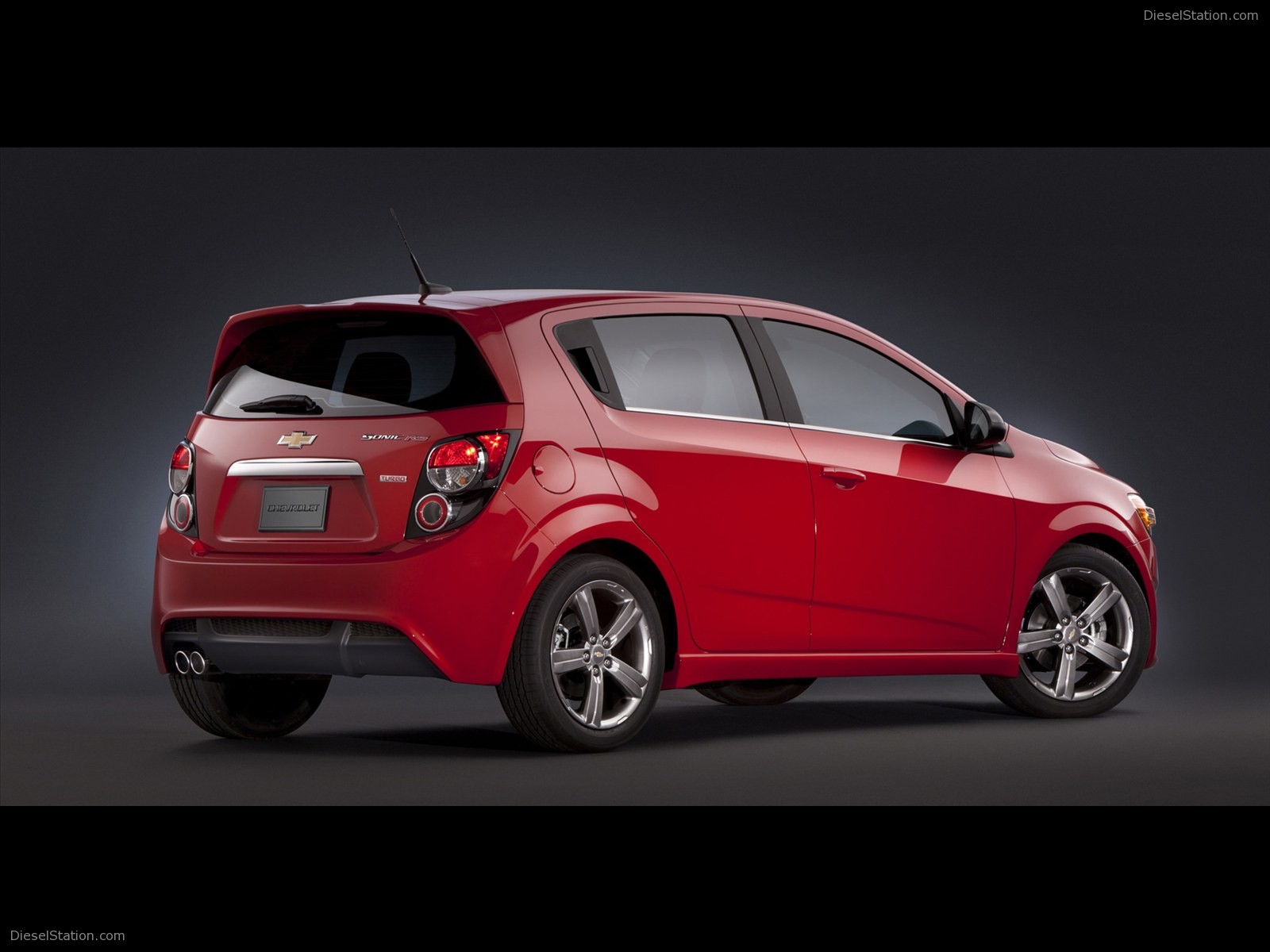 Chevrolet Sonic RS 2013