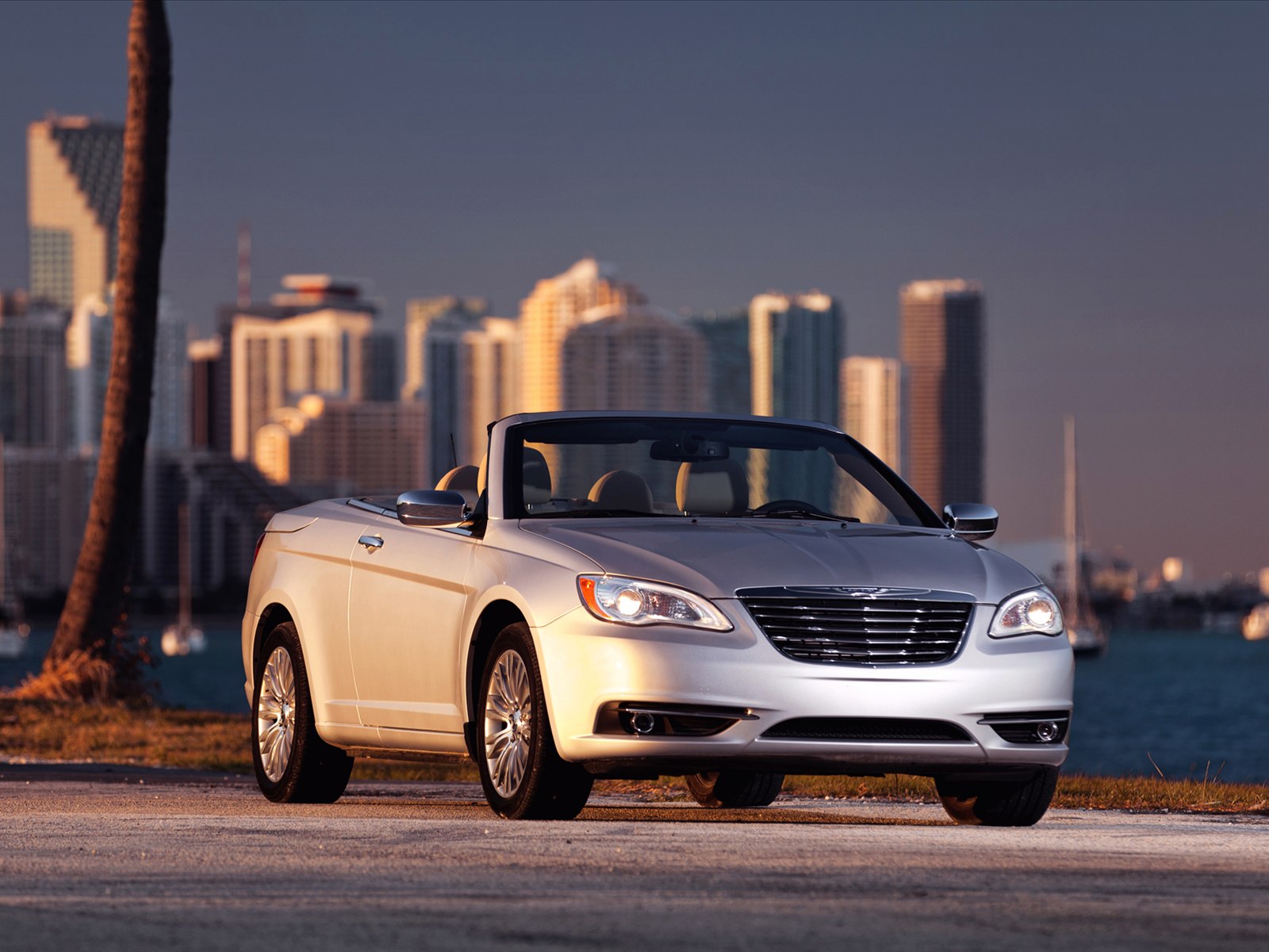 Chrysler 200 Convertible 2014