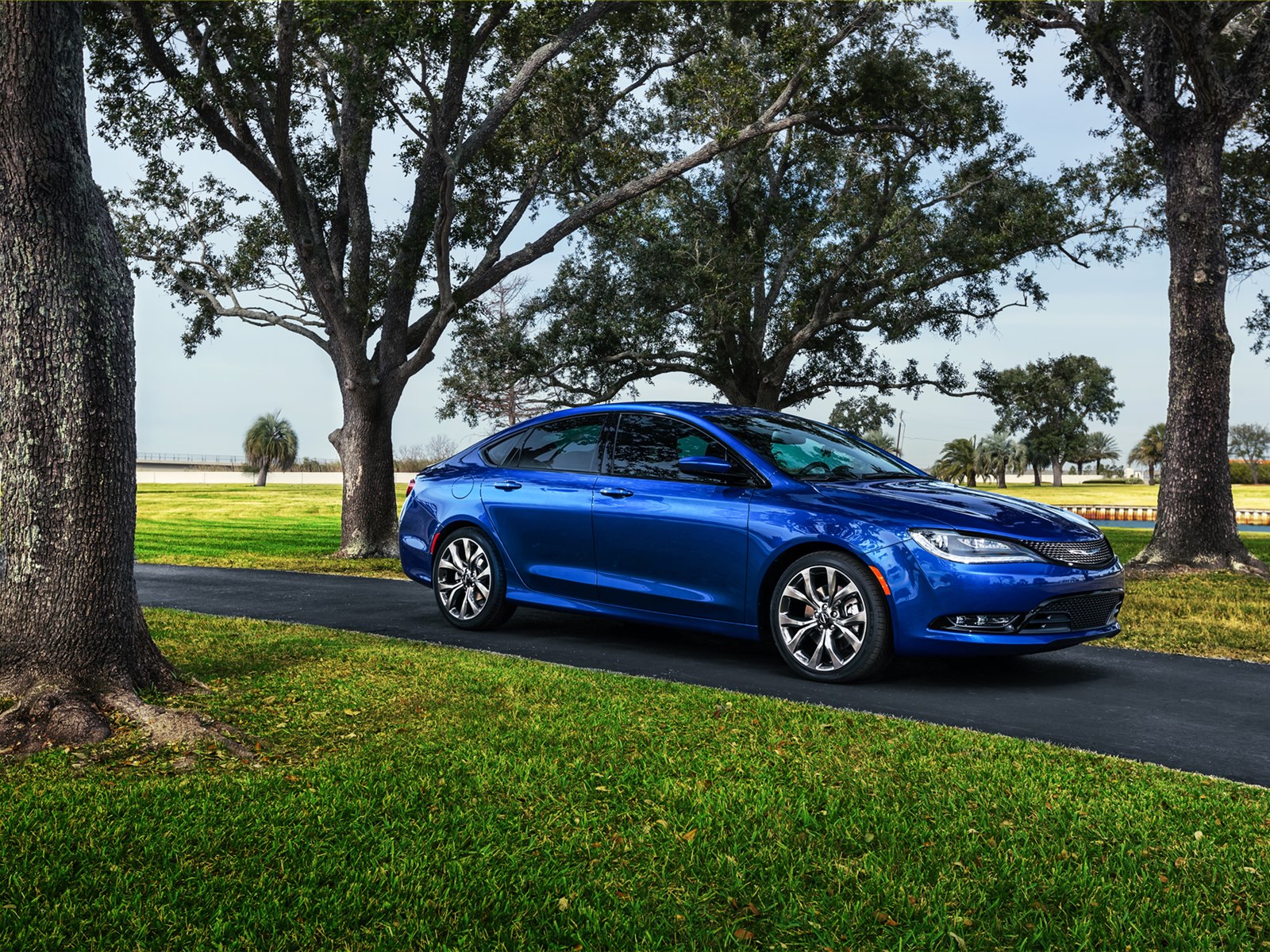 Chrysler 200 Sedan 2015