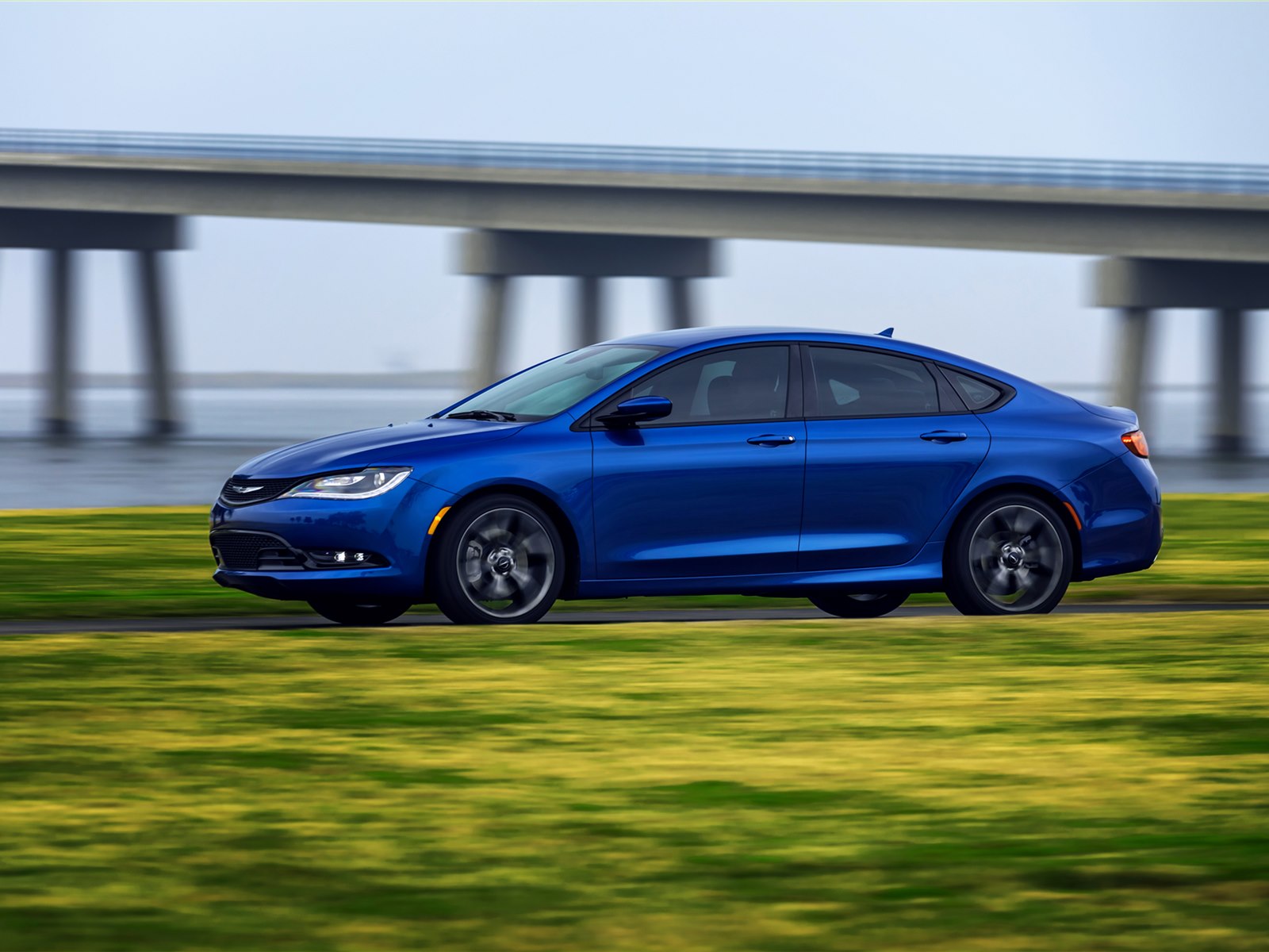 Chrysler 200 Sedan 2015