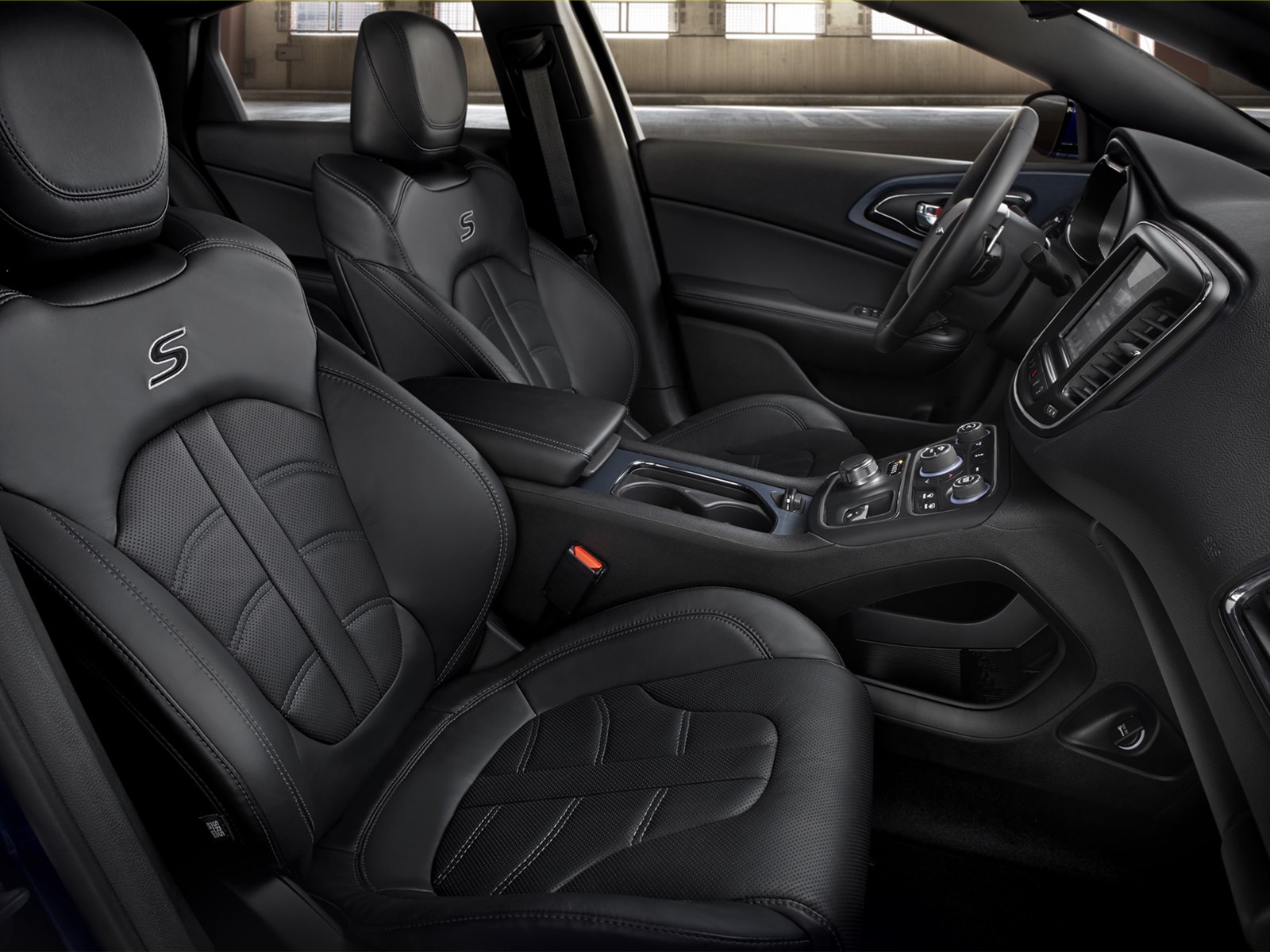 Chrysler 200 Sedan 2015