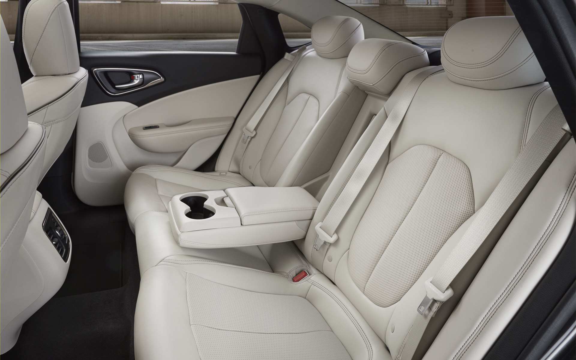 Chrysler 200 Sedan 2015
