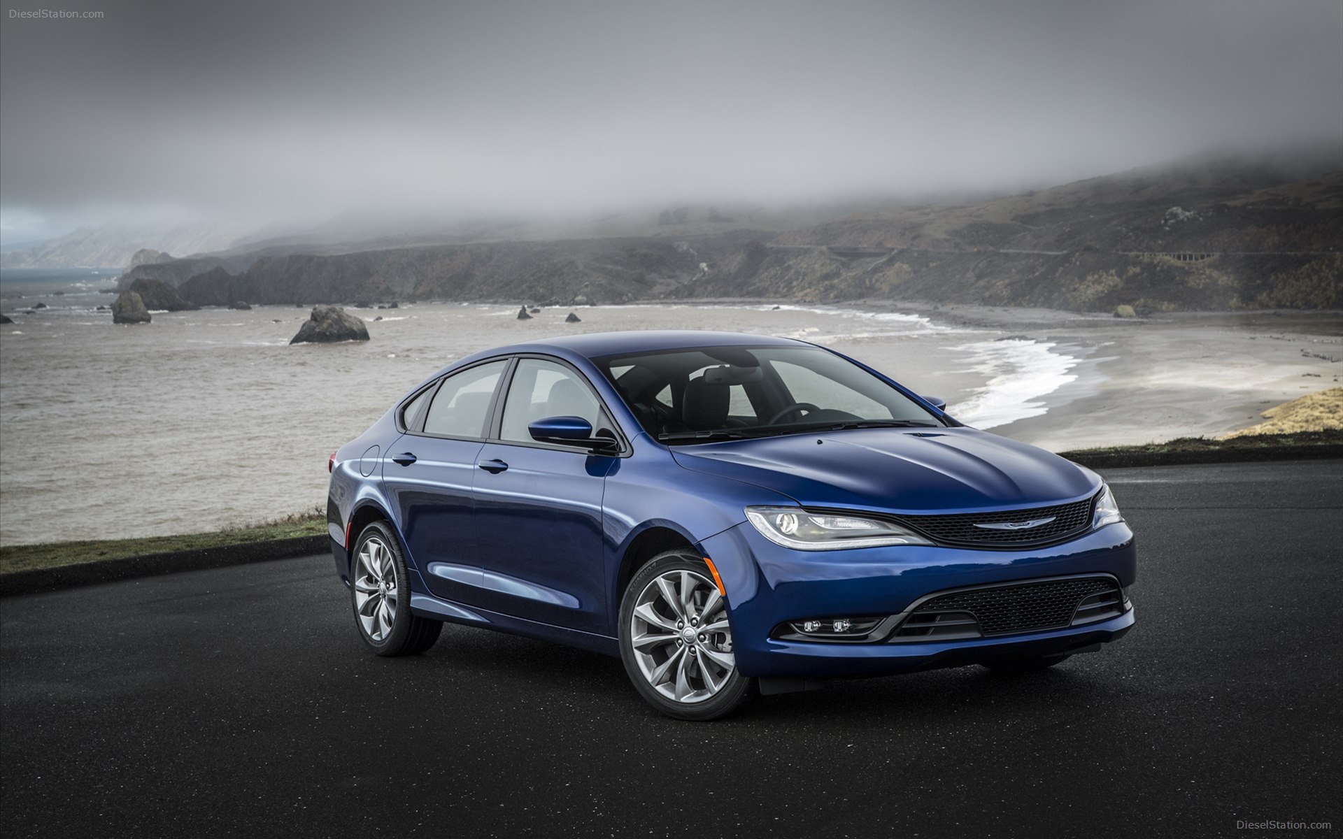 Chrysler 200 Sedan 2015