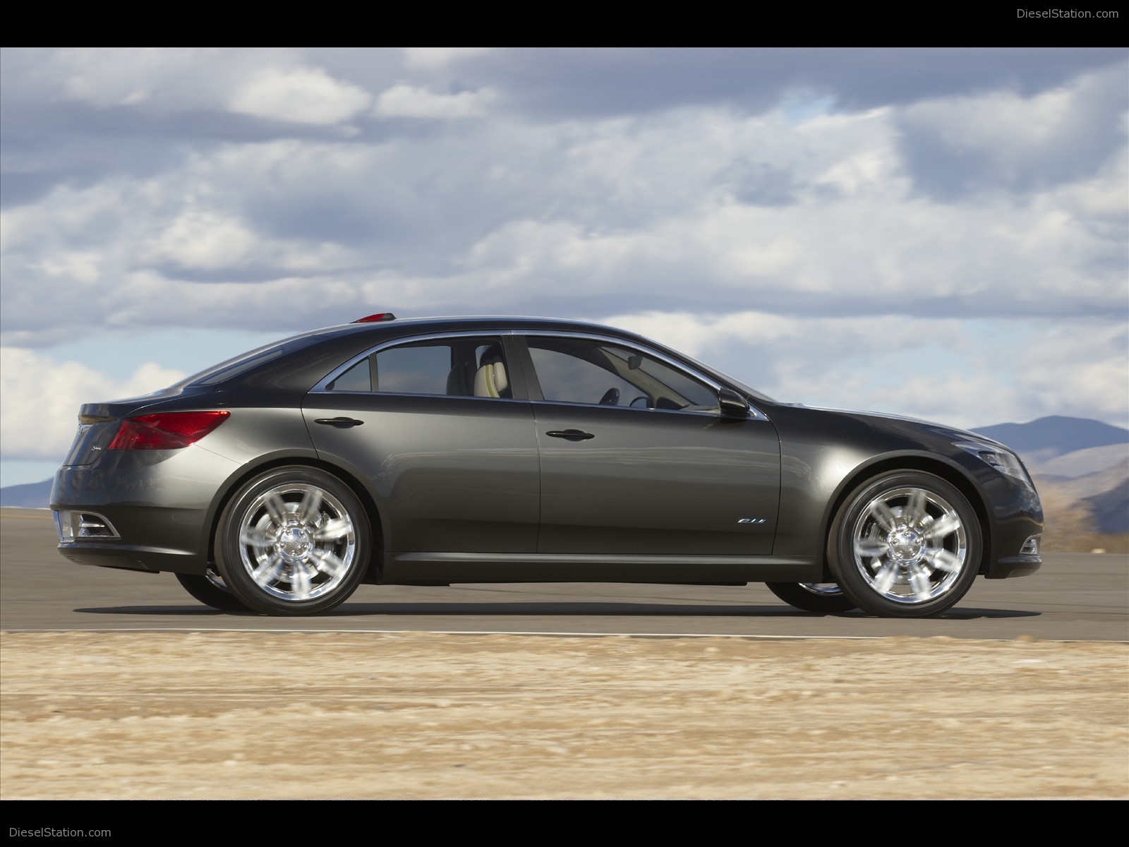 Chrysler 200C EV Concept