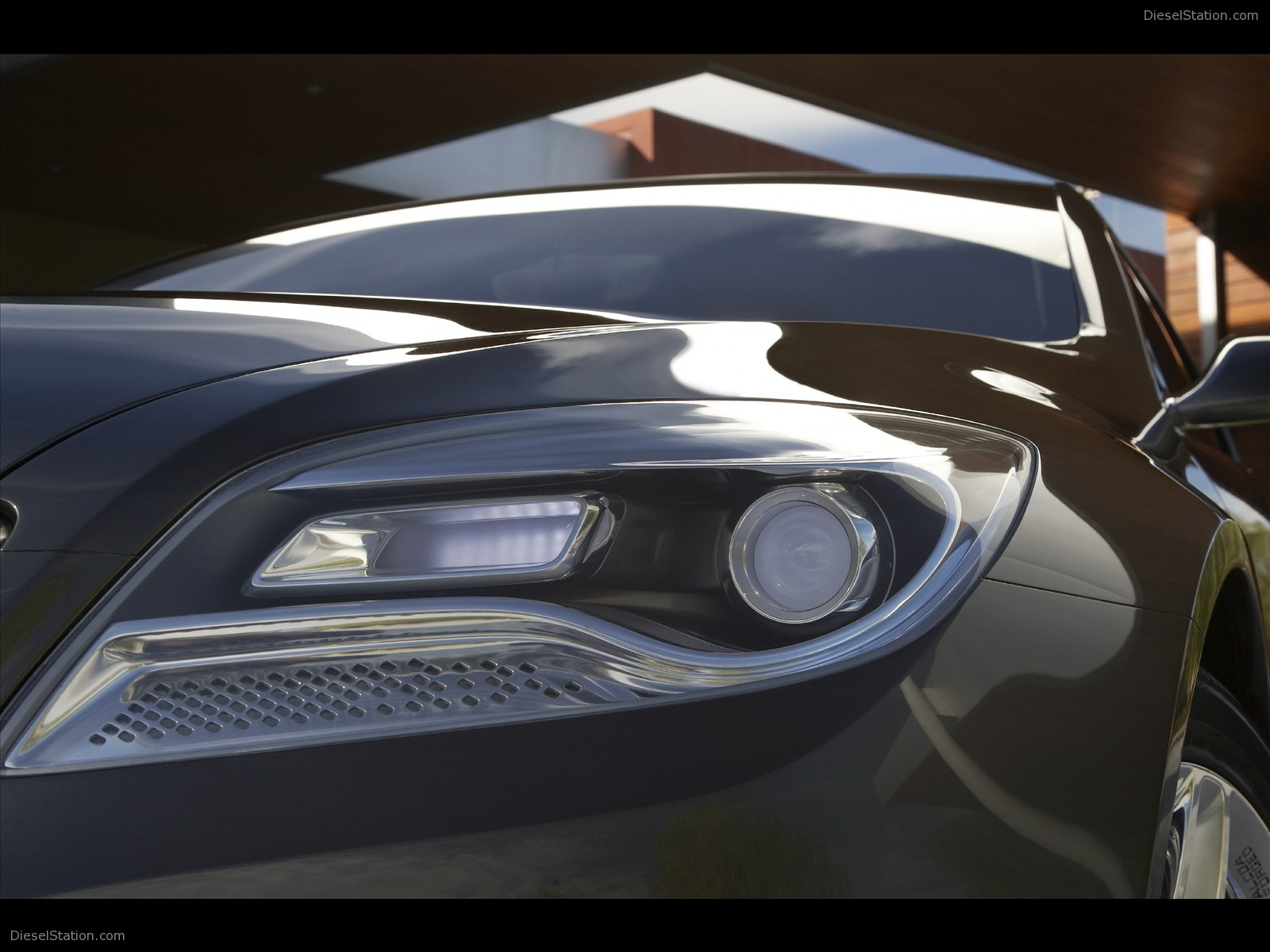 Chrysler 200C EV Concept