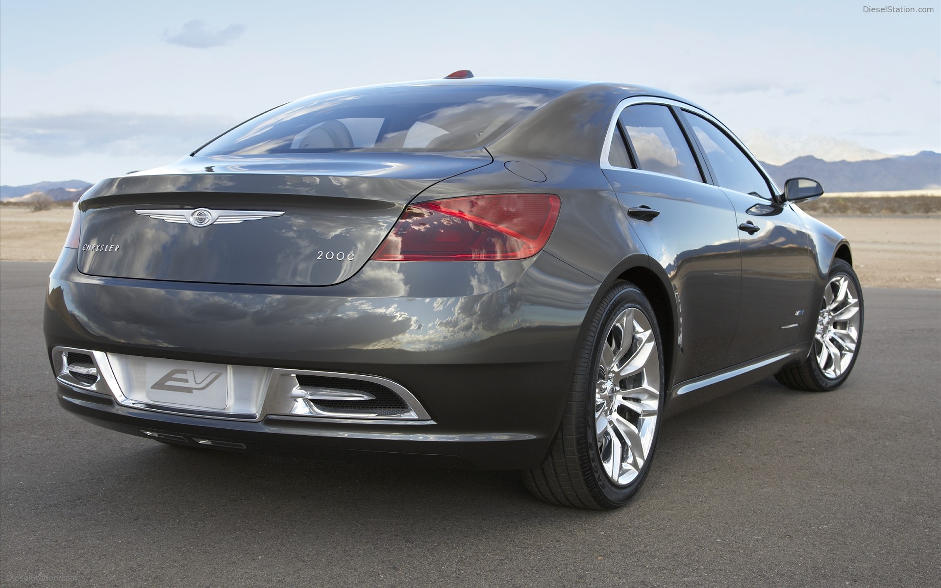 Chrysler 200C EV Concept