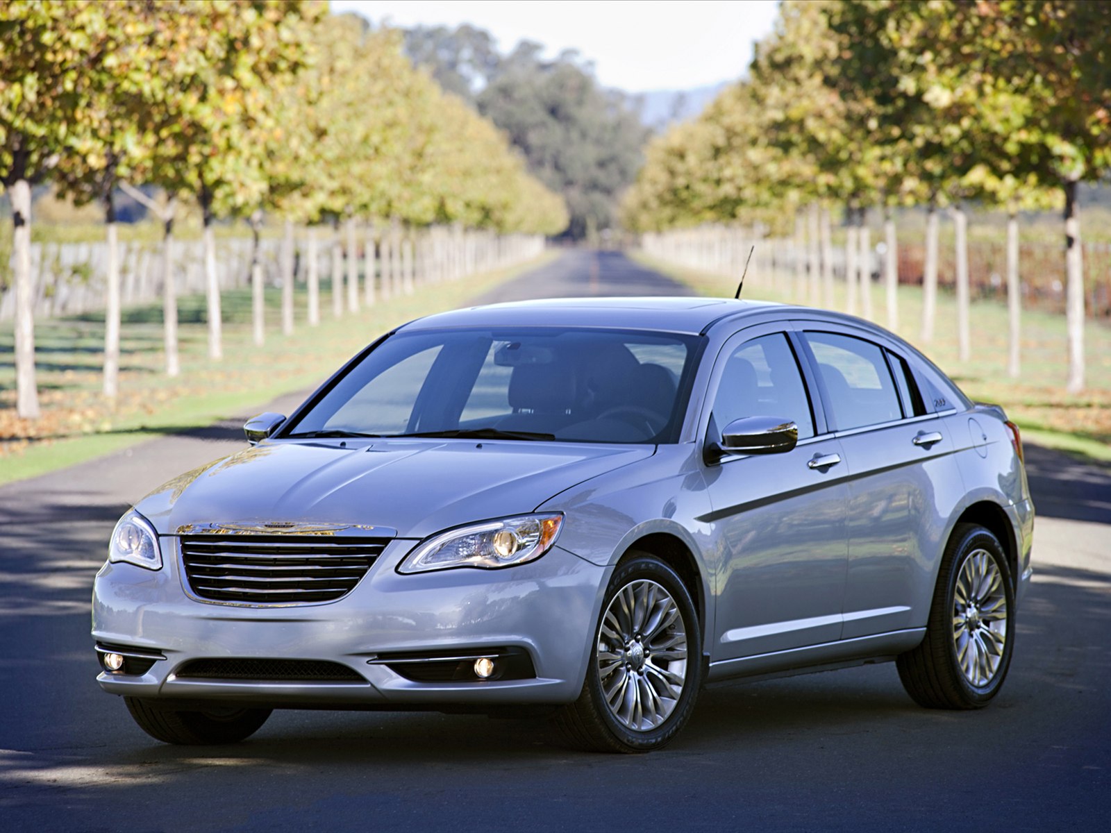 Chrysler 200 Sedan 2014