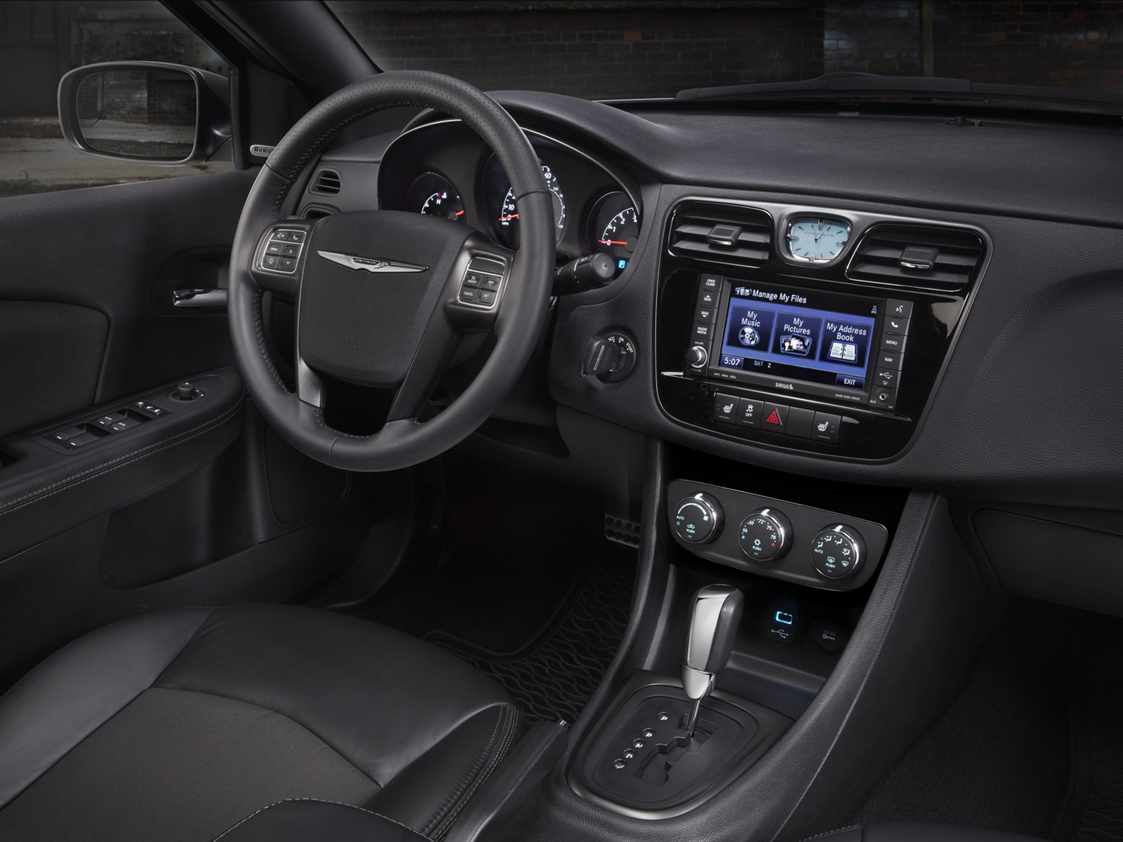 Chrysler 200 Sedan 2014