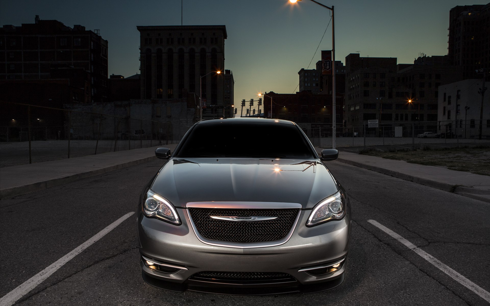 Chrysler 200 Sedan 2014