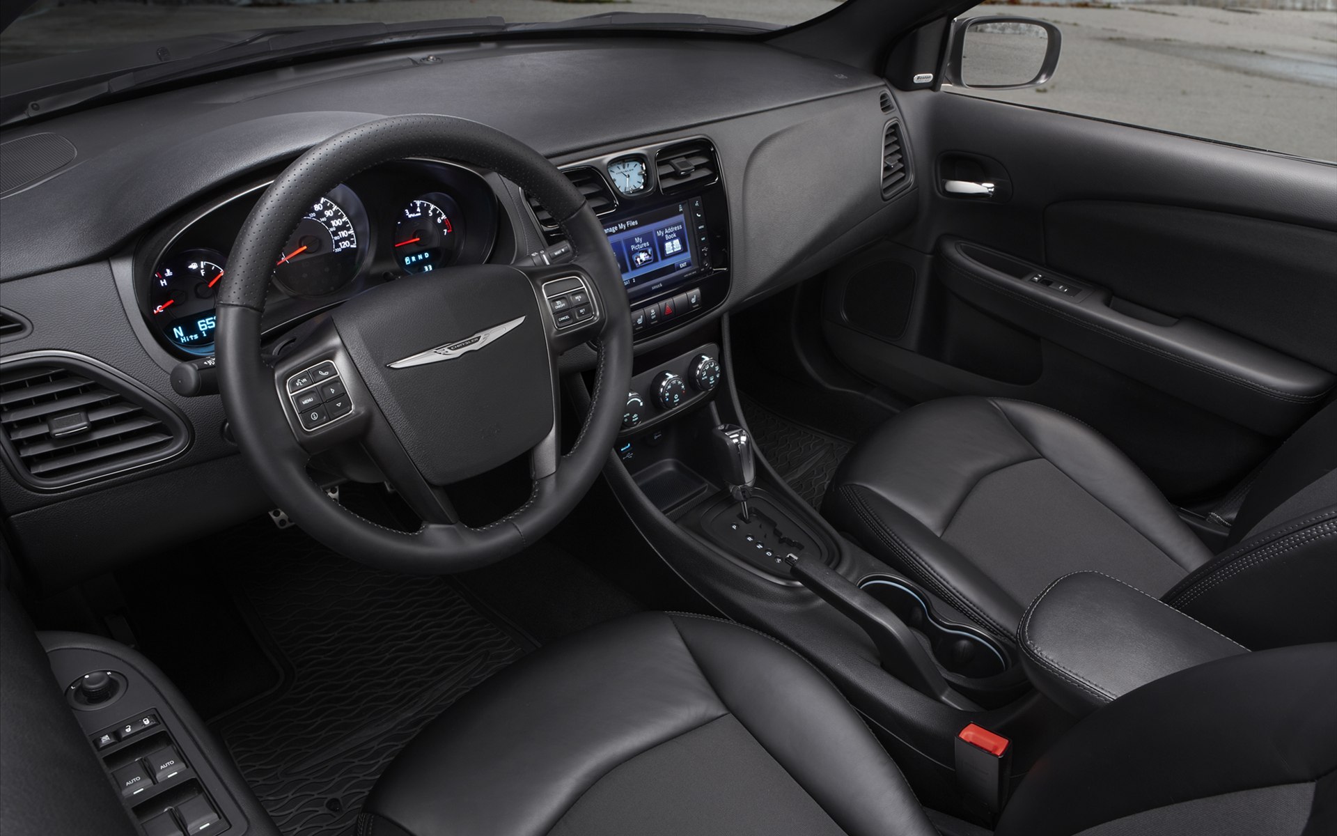 Chrysler 200 Sedan 2014