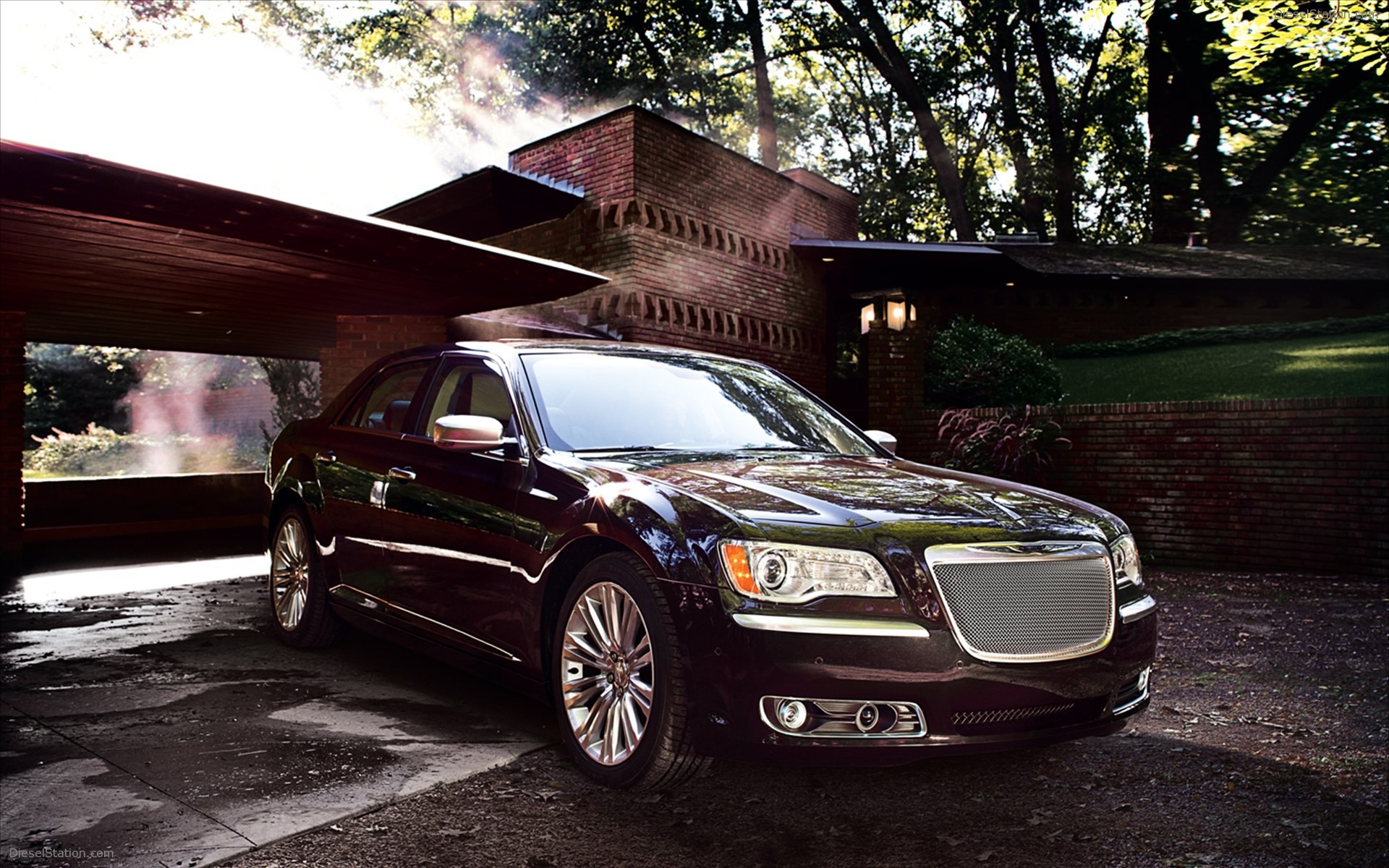 Chrysler 300 Luxury Series Sedan 2012