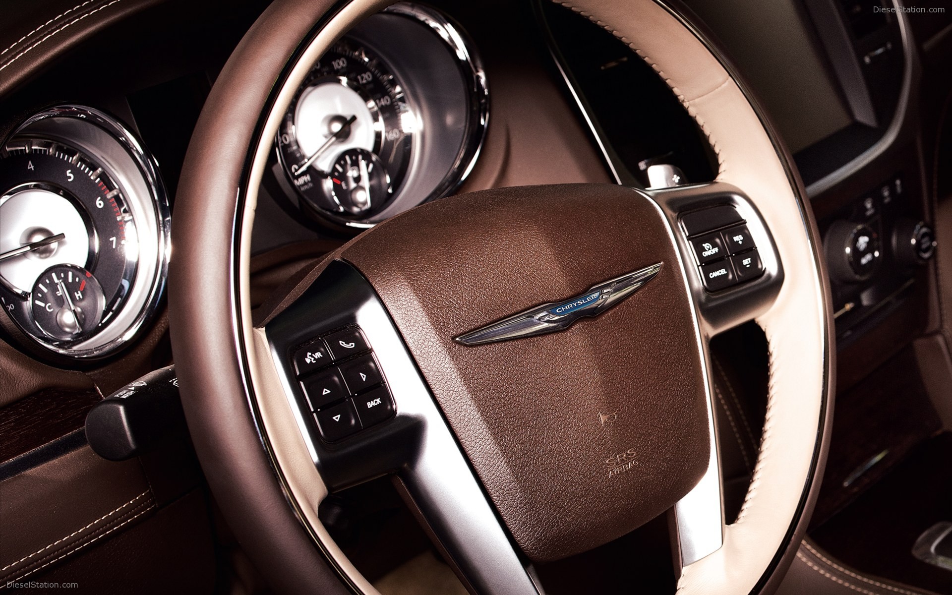 Chrysler 300 Luxury Series Sedan 2012