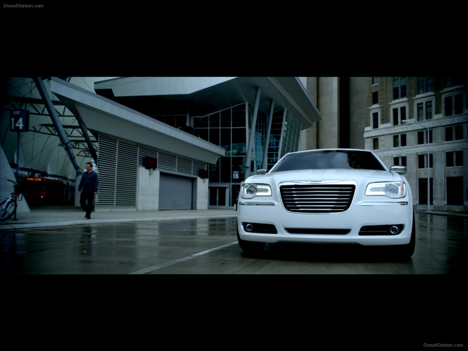 Chrysler 300 Motown Edition 2013