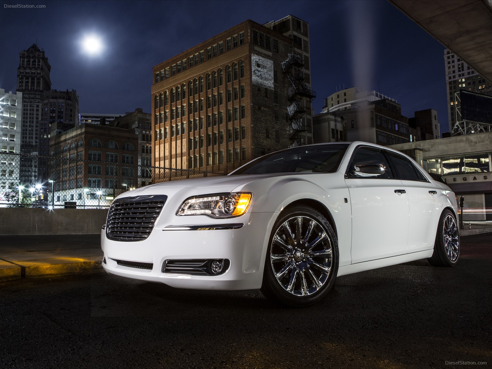 Chrysler 300 Motown Edition 2013