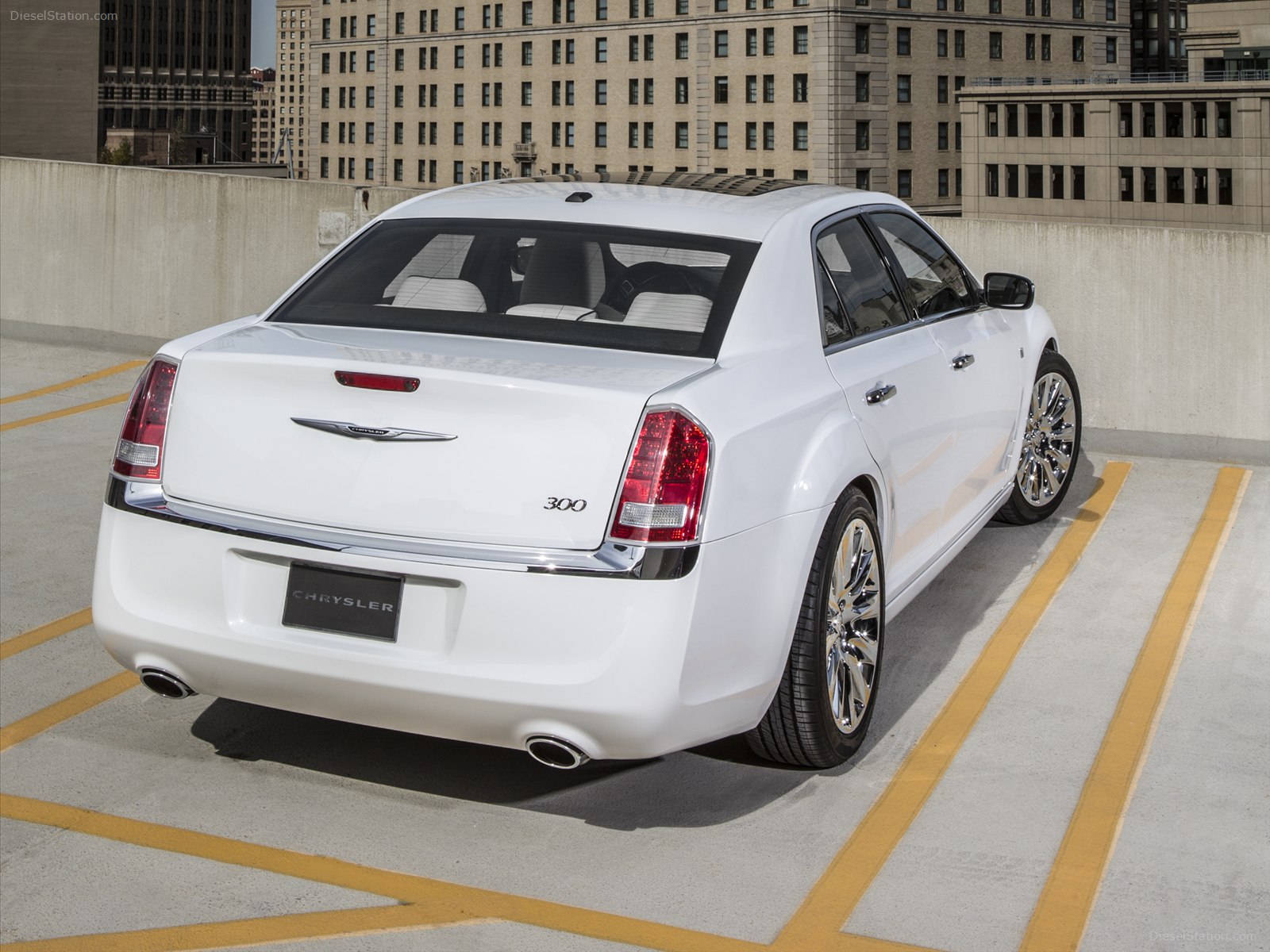 Chrysler 300 Motown Edition 2013