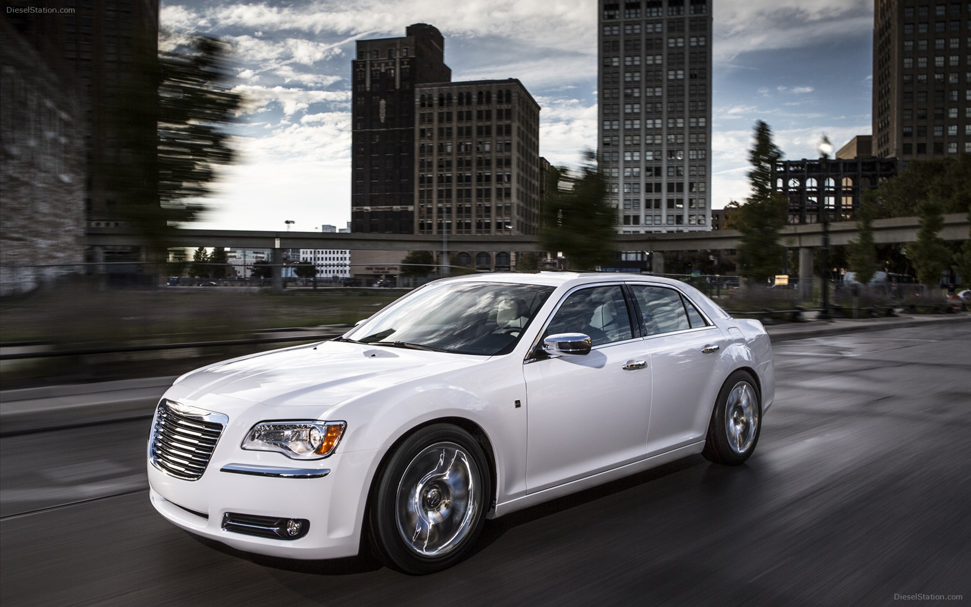 Chrysler 300 Motown Edition 2013