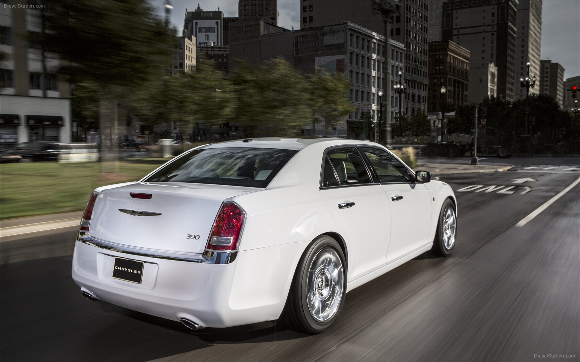Chrysler 300 Motown Edition 2013