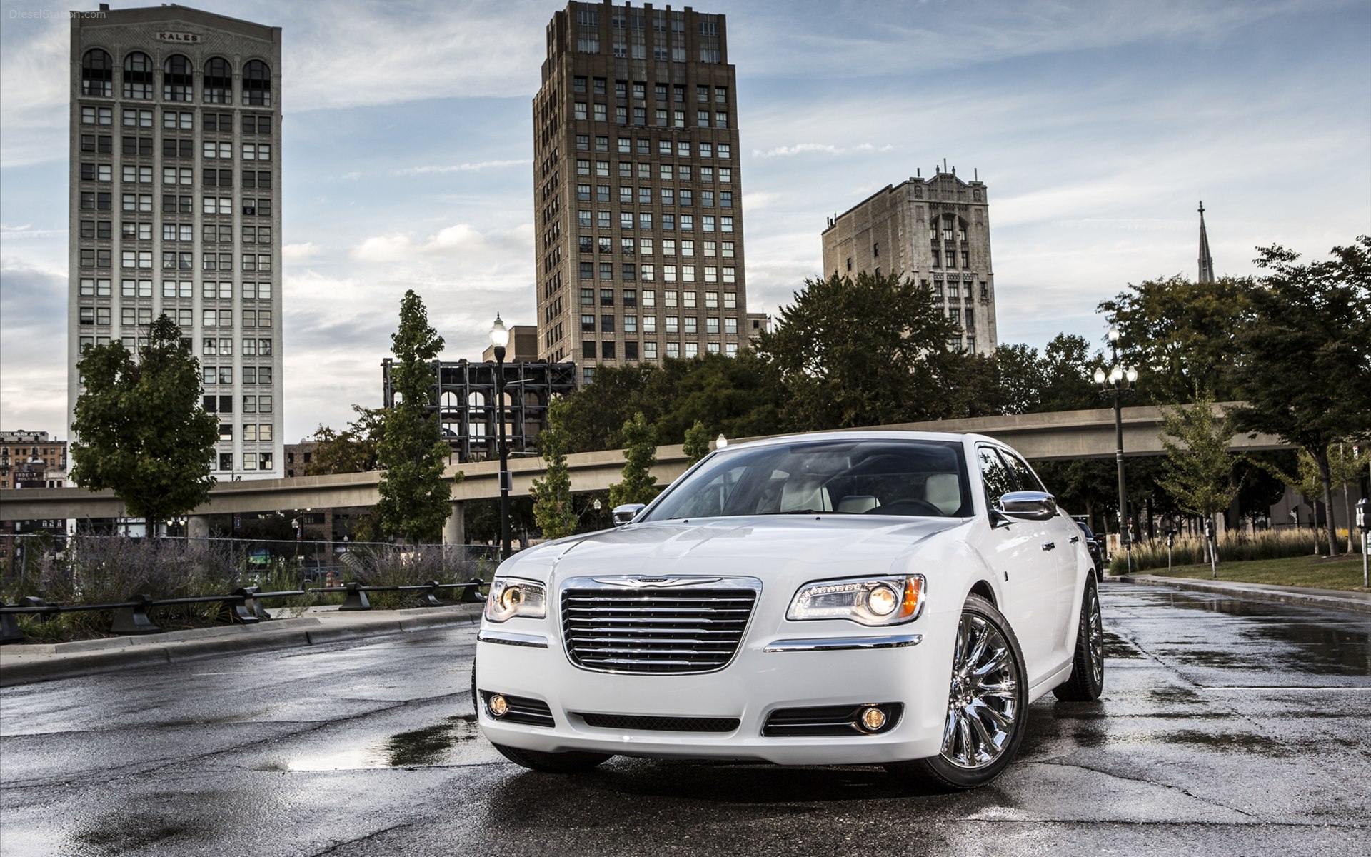 Chrysler 300 Motown Edition 2013