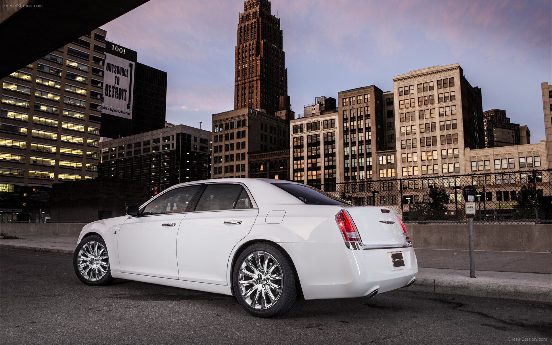 Chrysler 300 Motown Edition 2013