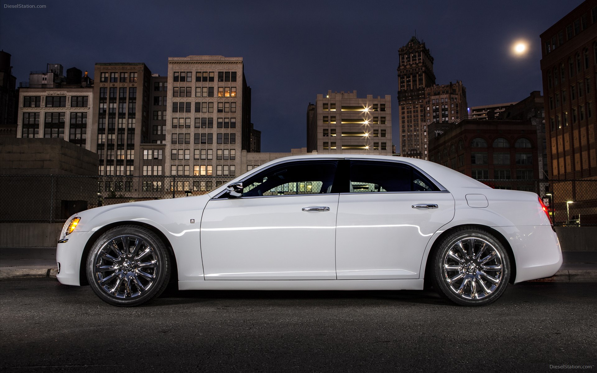 Chrysler 300 Motown Edition 2013